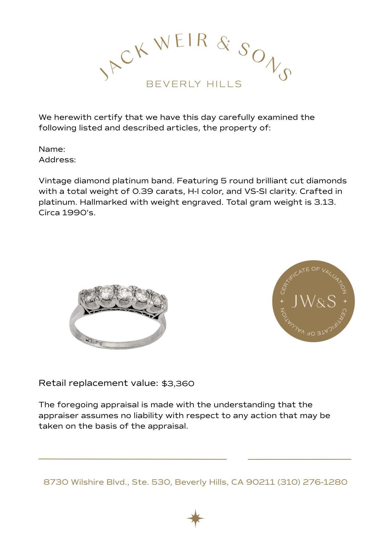 Vintage diamond platinum 5 stone wedding band In Good Condition For Sale In Beverly Hills, CA