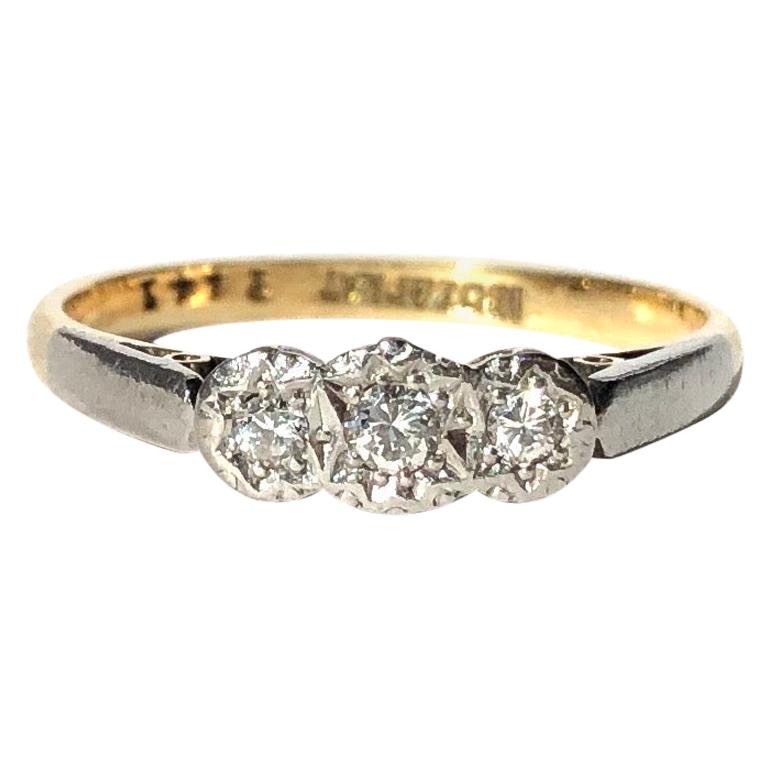 18 carat gold ring with 3 diamonds clearance