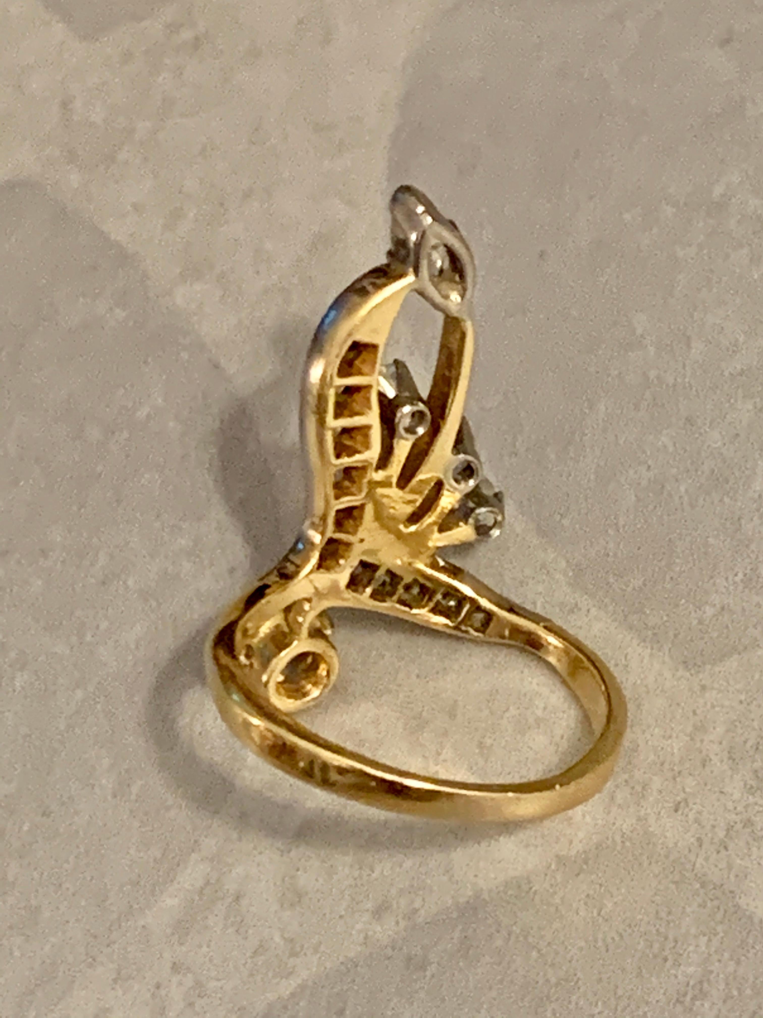 Vintage Diamond Platinum and 18 Karat Yellow Gold Fashion Ring In Good Condition For Sale In St. Louis Park, MN