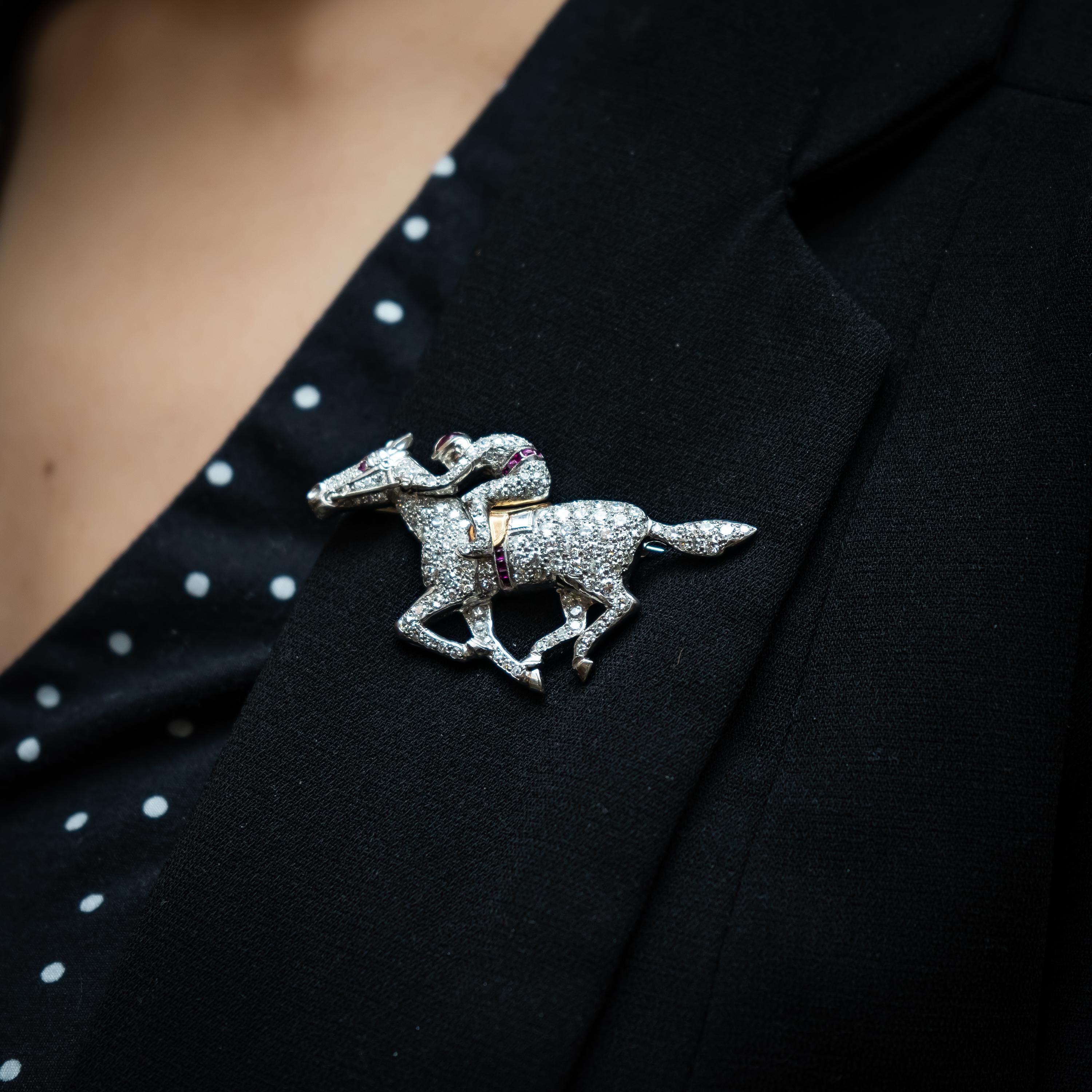 Vintage Diamond, Platinum And Gold Horse And Jockey Brooch, Circa 1960 In Good Condition For Sale In London, GB