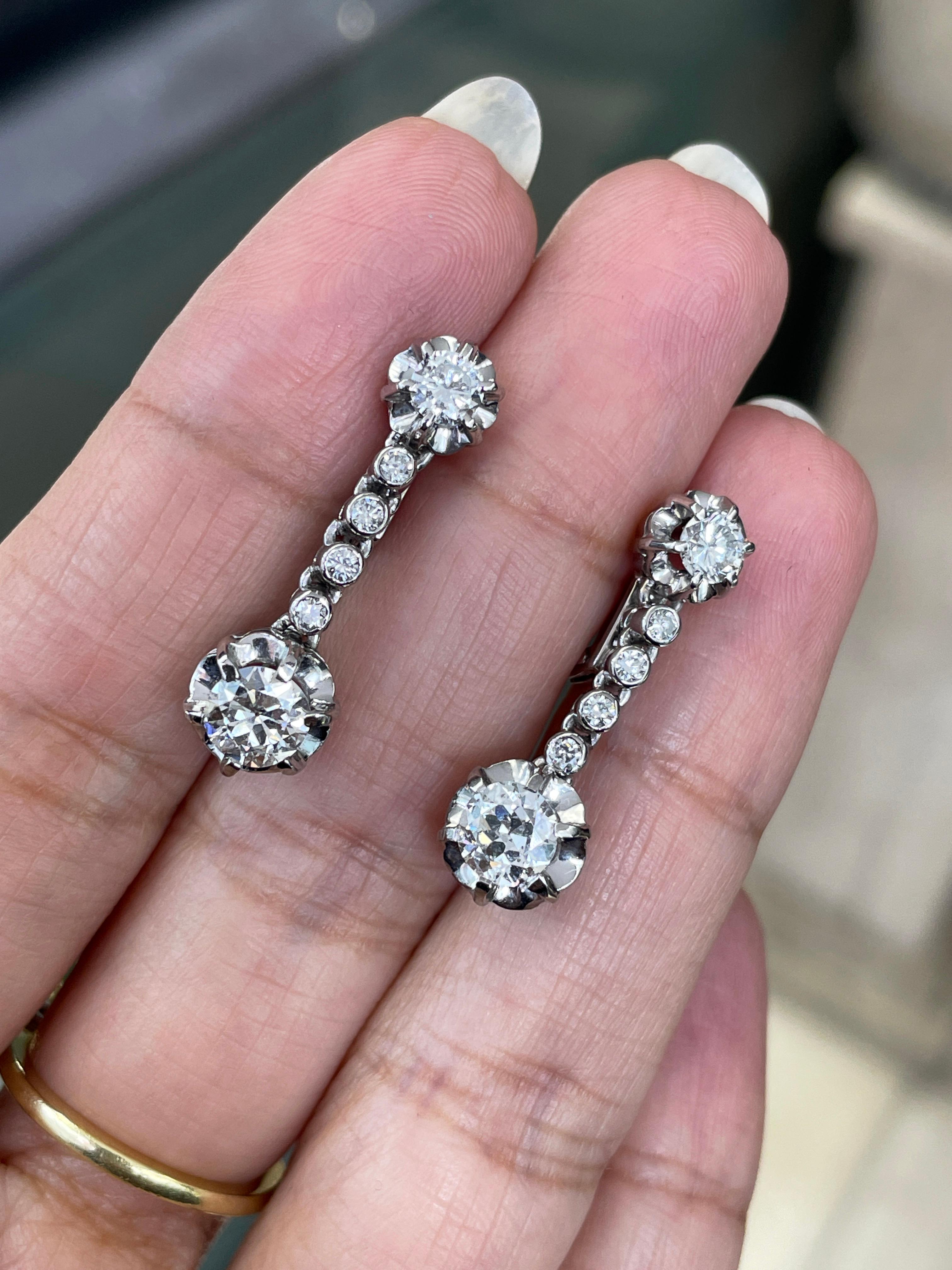 Brilliant Cut Vintage Diamond Platinum Linear Drop Earrings, circa 1950's For Sale