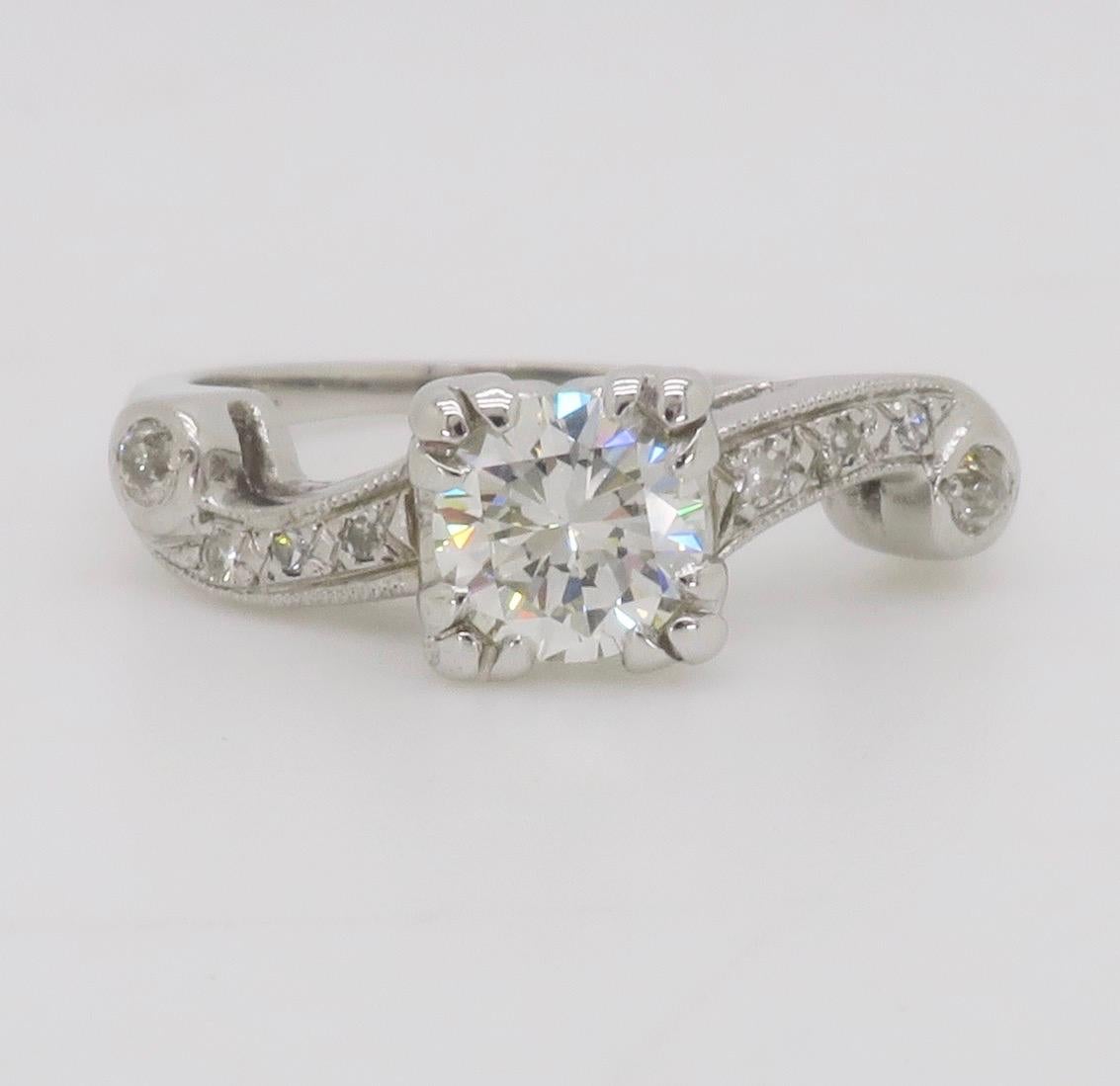 Vintage Diamond Ring Crafted in 14k White Gold For Sale 6