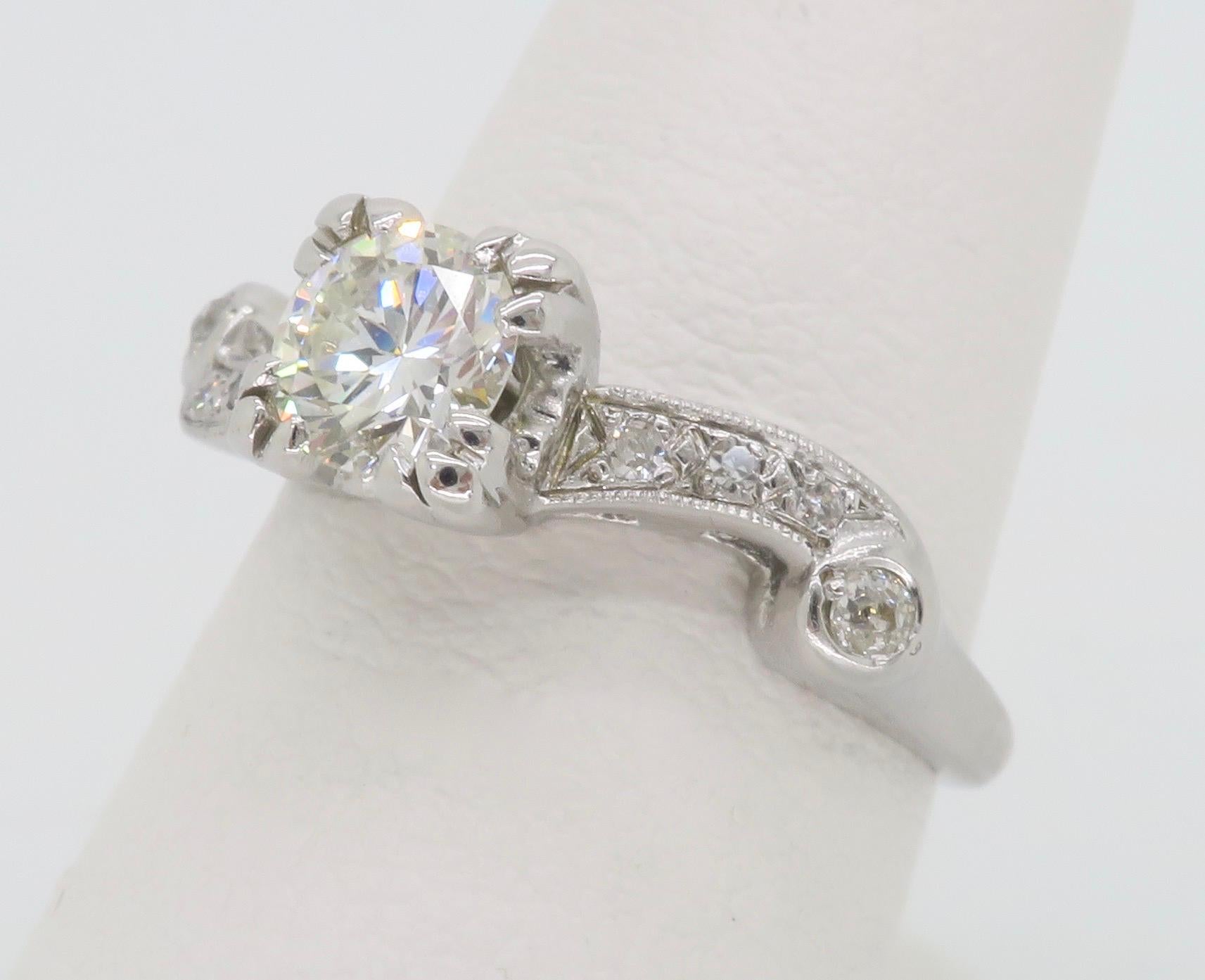 Vintage Diamond Ring Crafted in 14k White Gold In Excellent Condition For Sale In Webster, NY