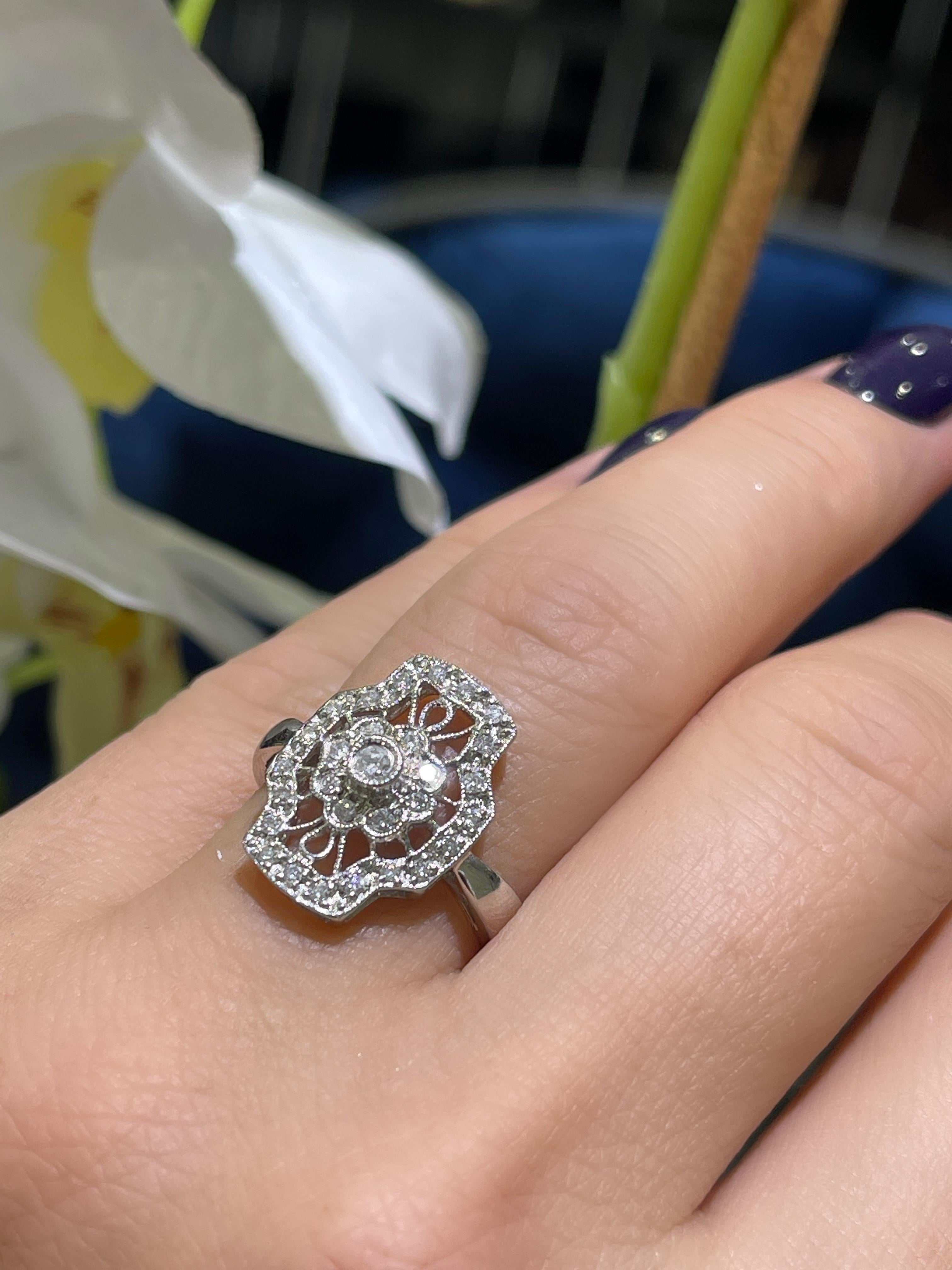 Vintage Diamond Ring In 14k White Gold  For Sale 1