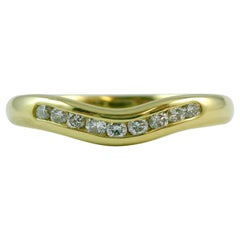 Vintage Diamond Ring in 18 Carat Yellow Gold, Curved for Engagement Ring