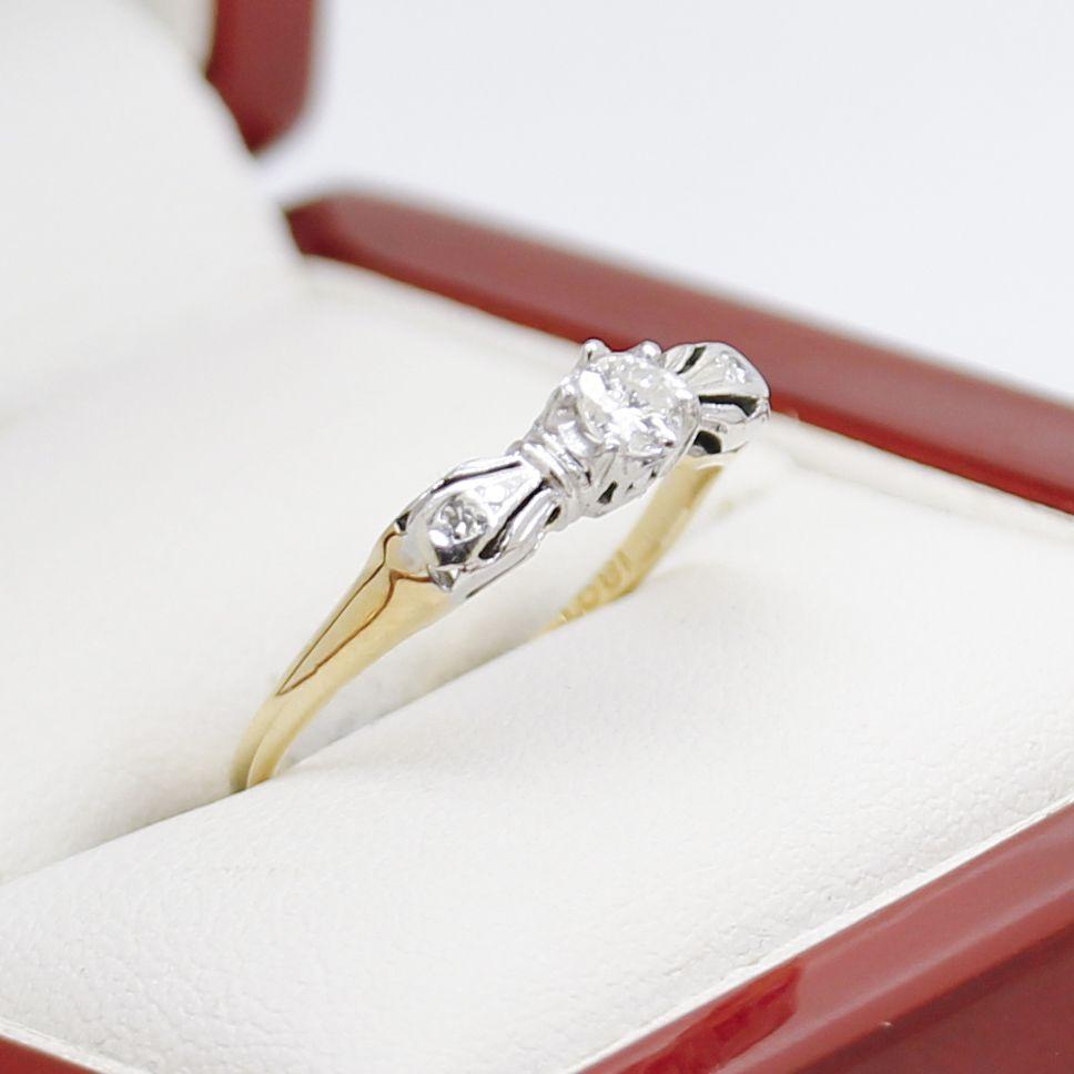 Brilliant Cut Vintage Diamond Ring, with Side Diamonds For Sale