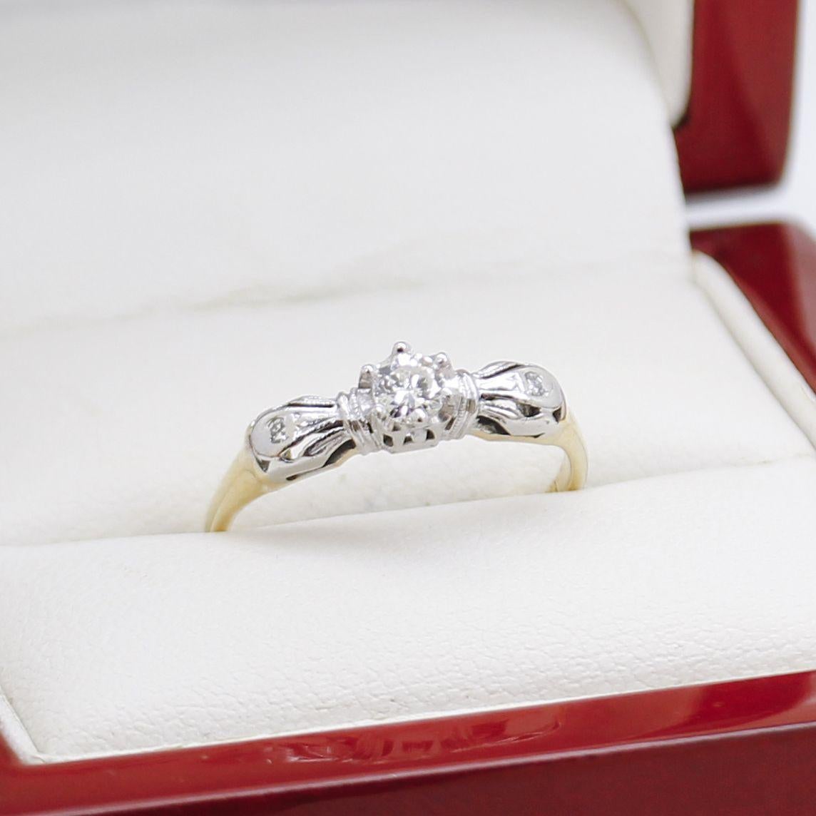 Vintage Diamond Ring, with Side Diamonds For Sale 2