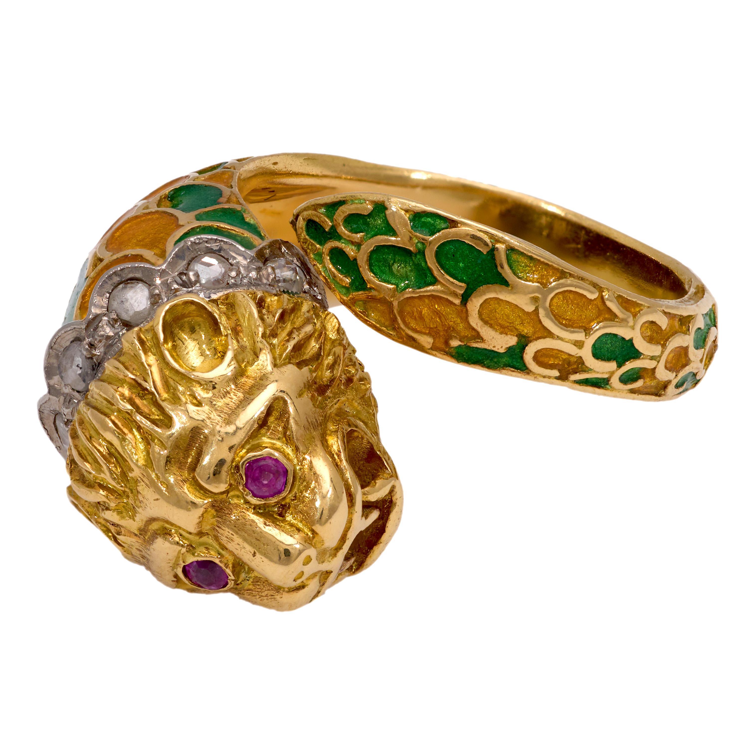 Vintage diamond ruby 18k yellow gold and enamel lion ring Damen im Angebot