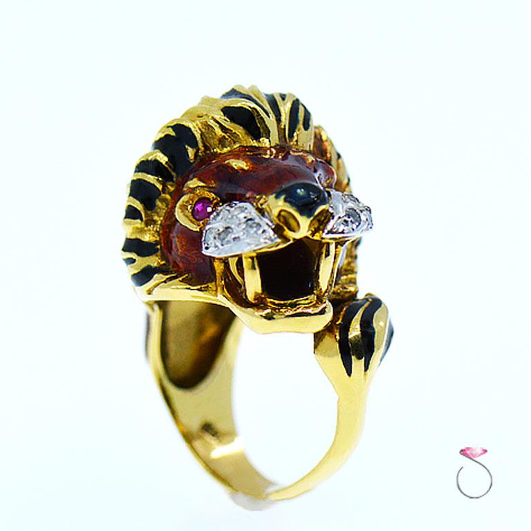 Round Cut Vintage Diamond & Ruby 18K Yellow Gold Enameled Lion Ring, 1960's Animal Motif