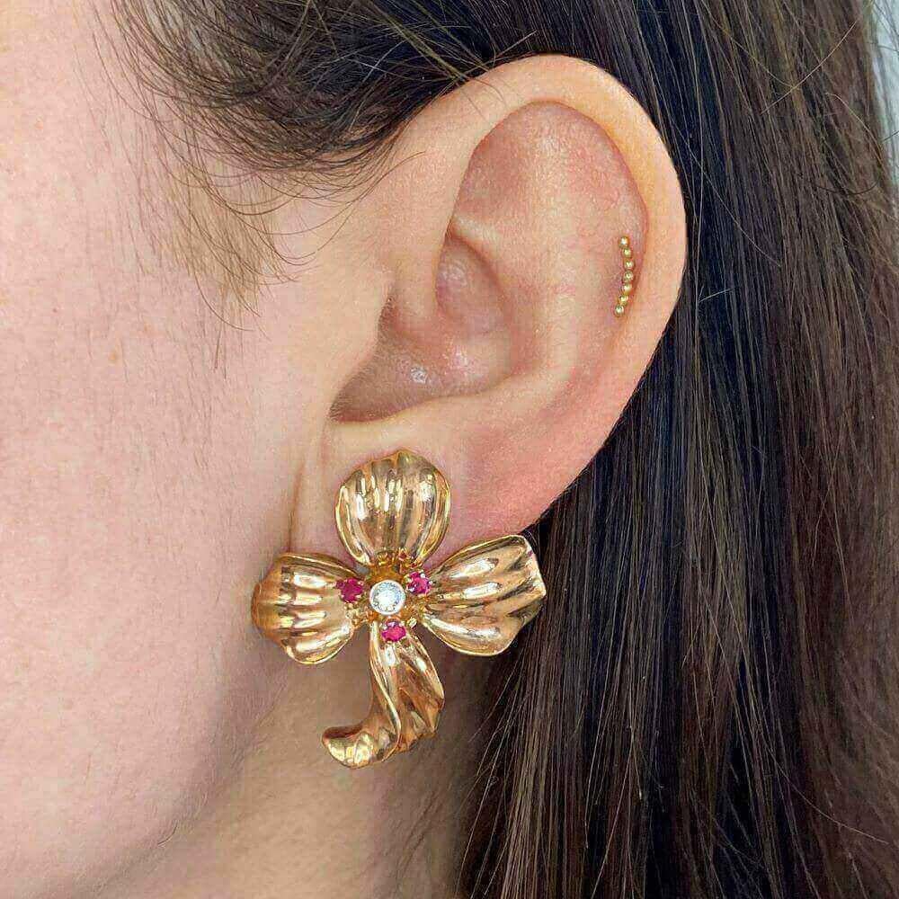 Vintage Diamond & Ruby Floral Earrings, 18k Yellow Gold, Circa 1940 In Excellent Condition In New York, NY