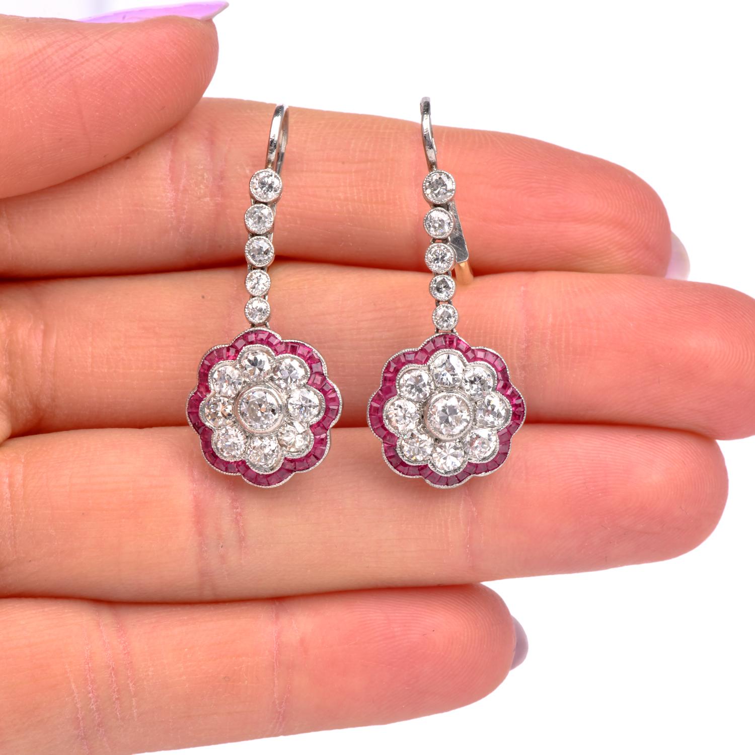 Vintage Diamond Ruby Gold Platinum Floral Dangling Earring In Excellent Condition For Sale In Miami, FL