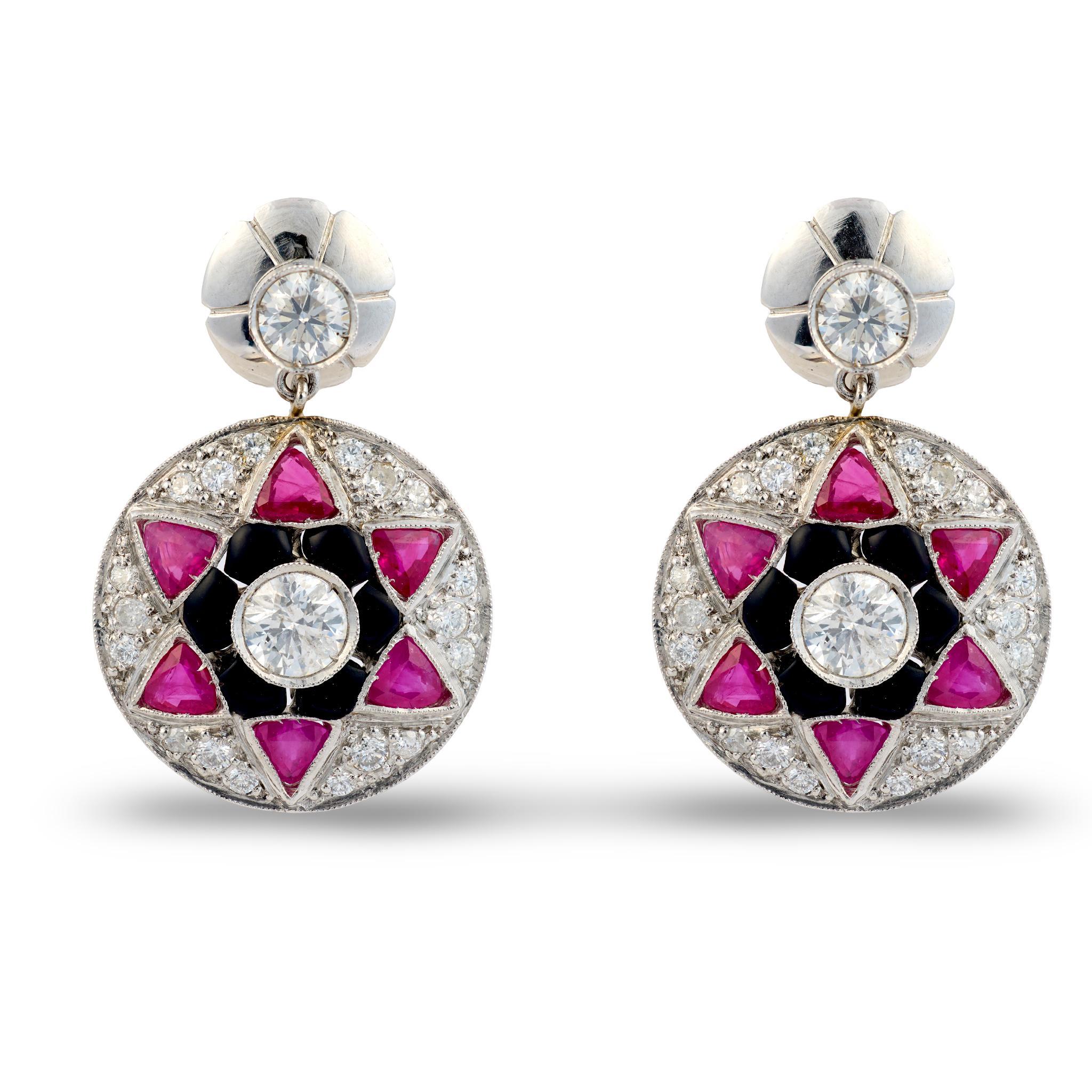 Vintage Diamant-Rubin-Onyx-Ohrringe aus Platin im Angebot