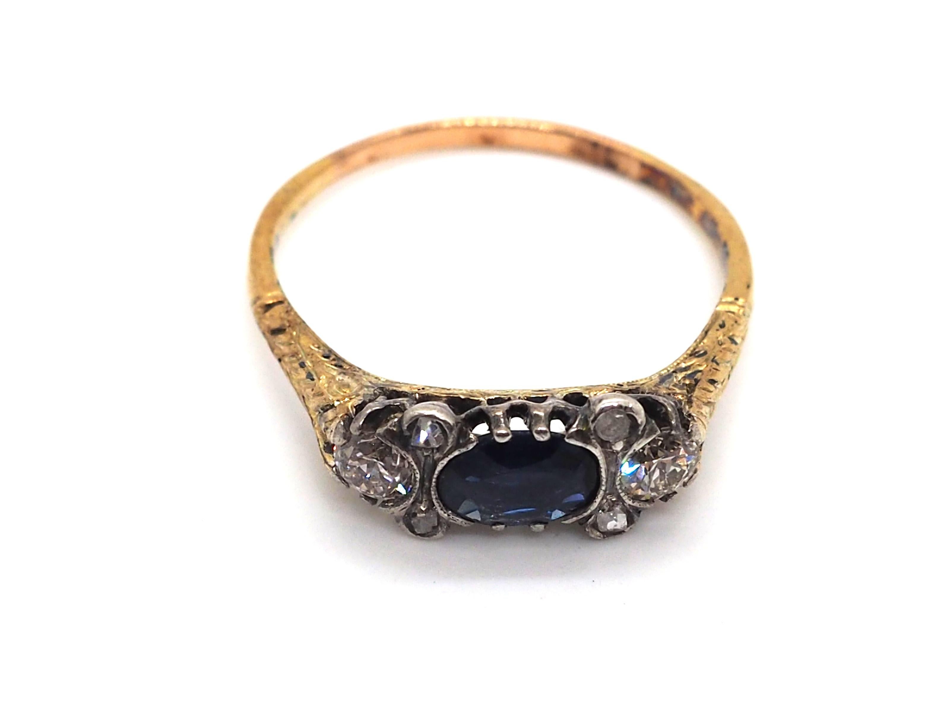 Brilliant Cut Vintage Diamond Sapphire 14k Yellow Gold Ring For Sale