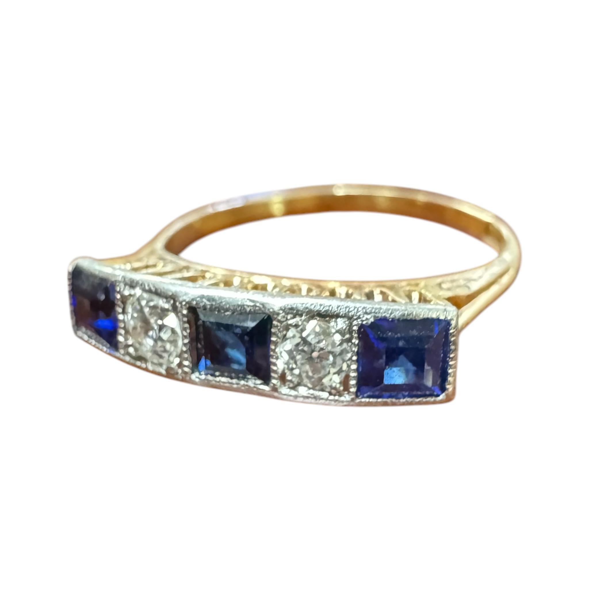 Women's Vintage Diamond & Sapphire Band Style Ring For Sale