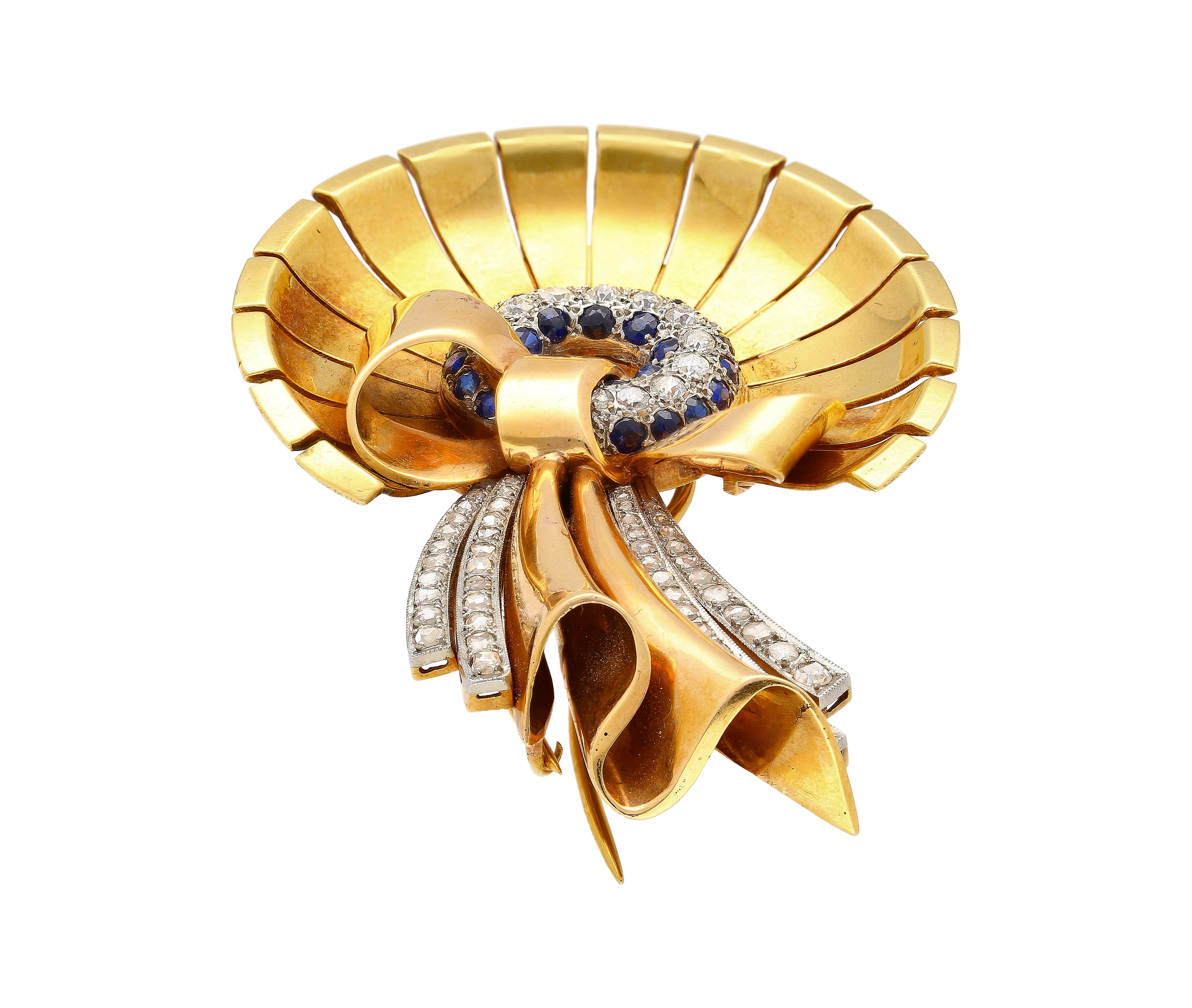 Vintage Diamond & Sapphire Bonnet & Ribbon Brooch in 18K Rose & Yellow Gold  In Excellent Condition For Sale In Miami, FL