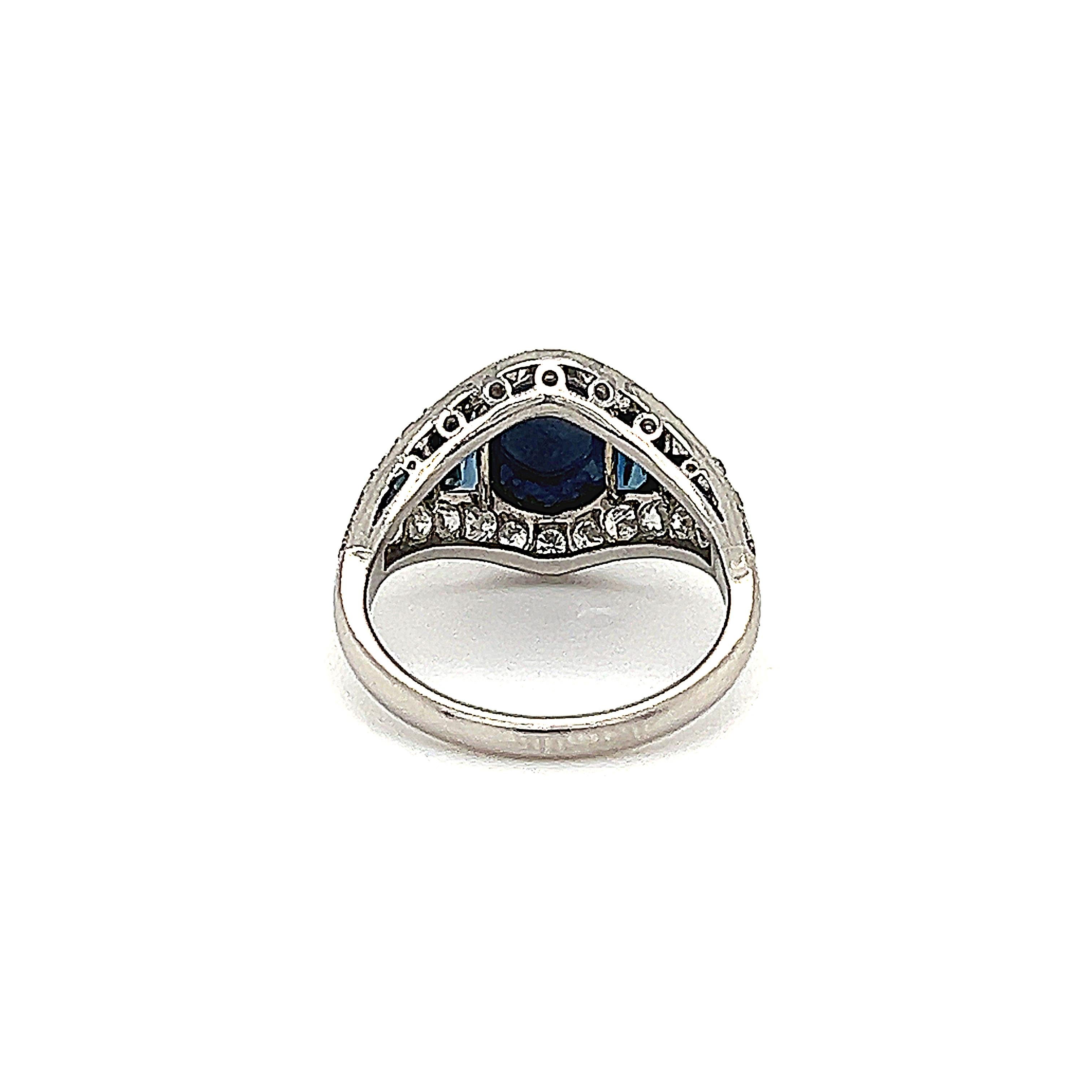 Vintage Diamond & Sapphire Cocktail Ring In Good Condition In MIAMI, FL
