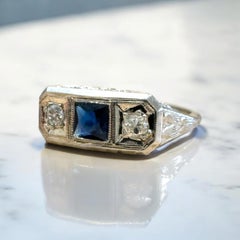 Vintage Diamond & Sapphire Filigree Ring