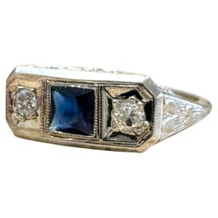 Vintage Diamond & Sapphire Filigree Ring