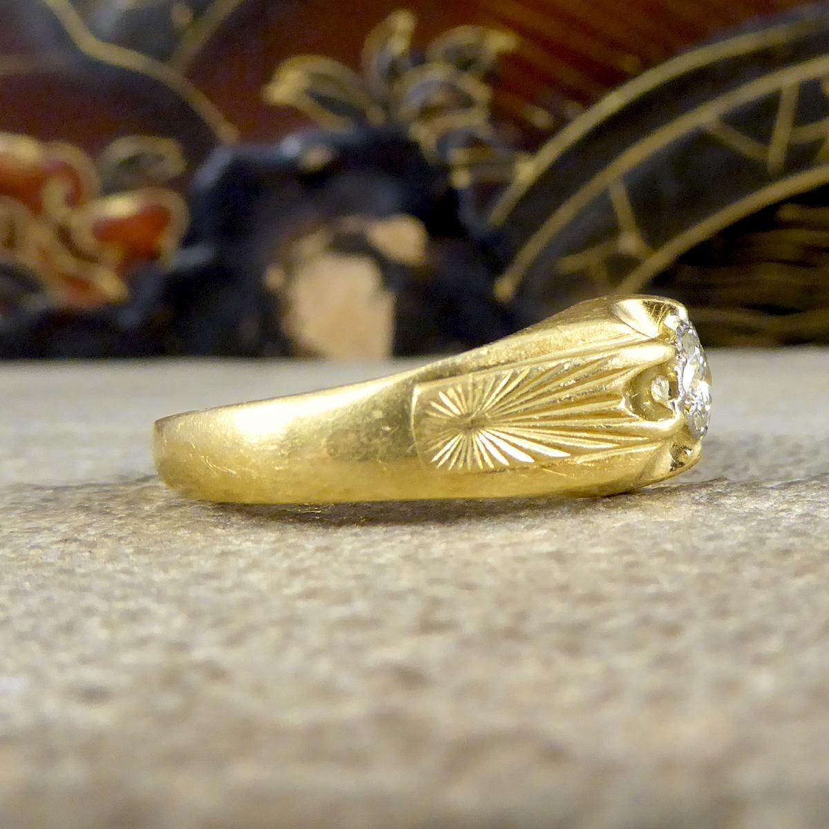 Late Victorian Vintage Diamond Set Gypsy Ring in 18ct Yellow Gold C1975