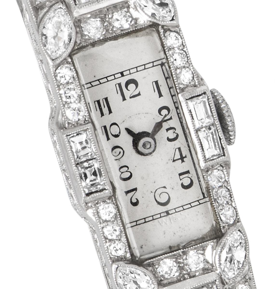 Vintage Diamond Set Silber Zifferblatt Platin Cocktail Armbanduhr im Zustand „Hervorragend“ im Angebot in London, GB