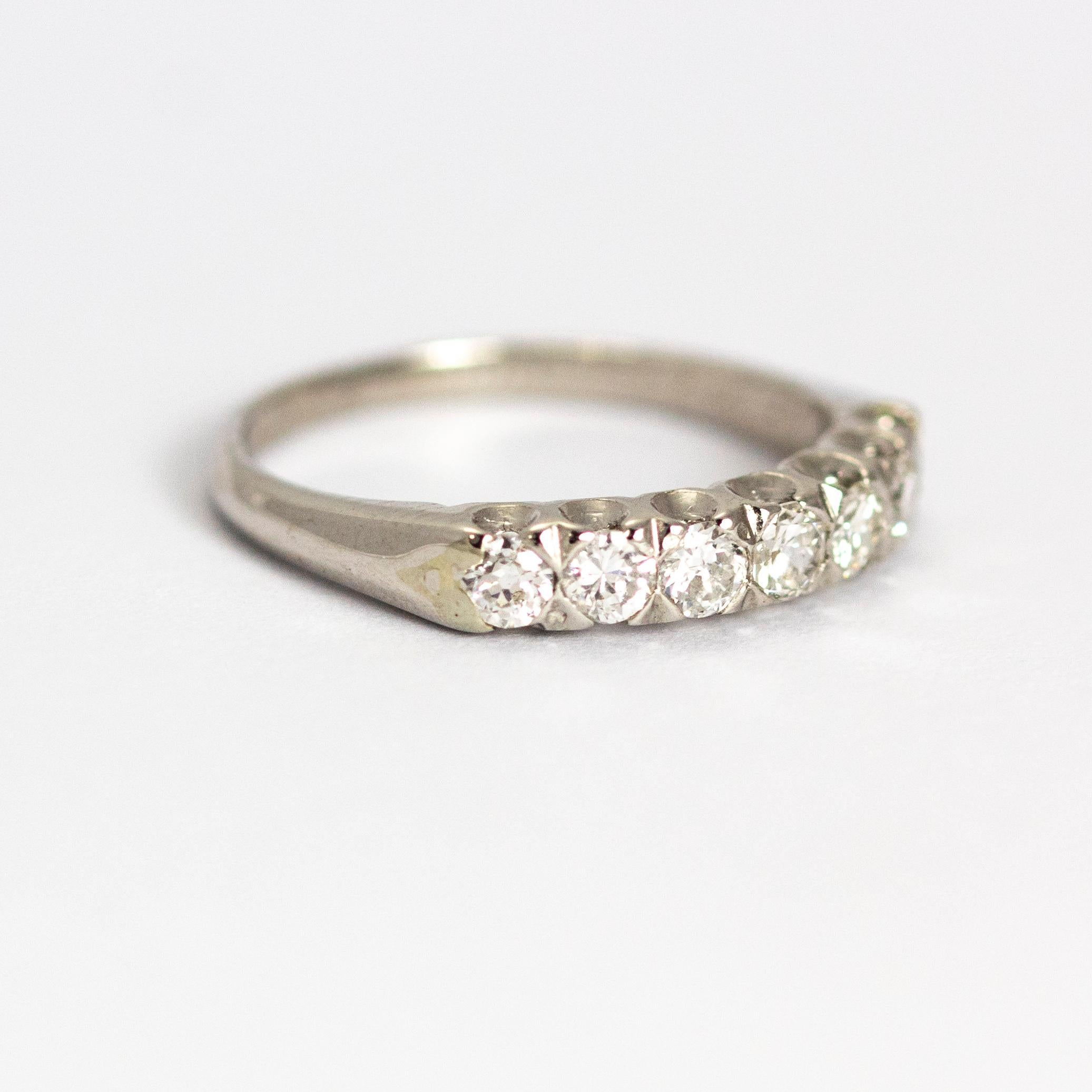 Vintage Diamond Seven-Stone Platinum Ring In Good Condition In Chipping Campden, GB