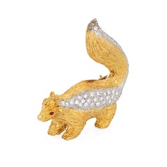 Vintage Diamond Skunk Brooch 18k Yellow Gold Platinum Fine Animal Jewelry