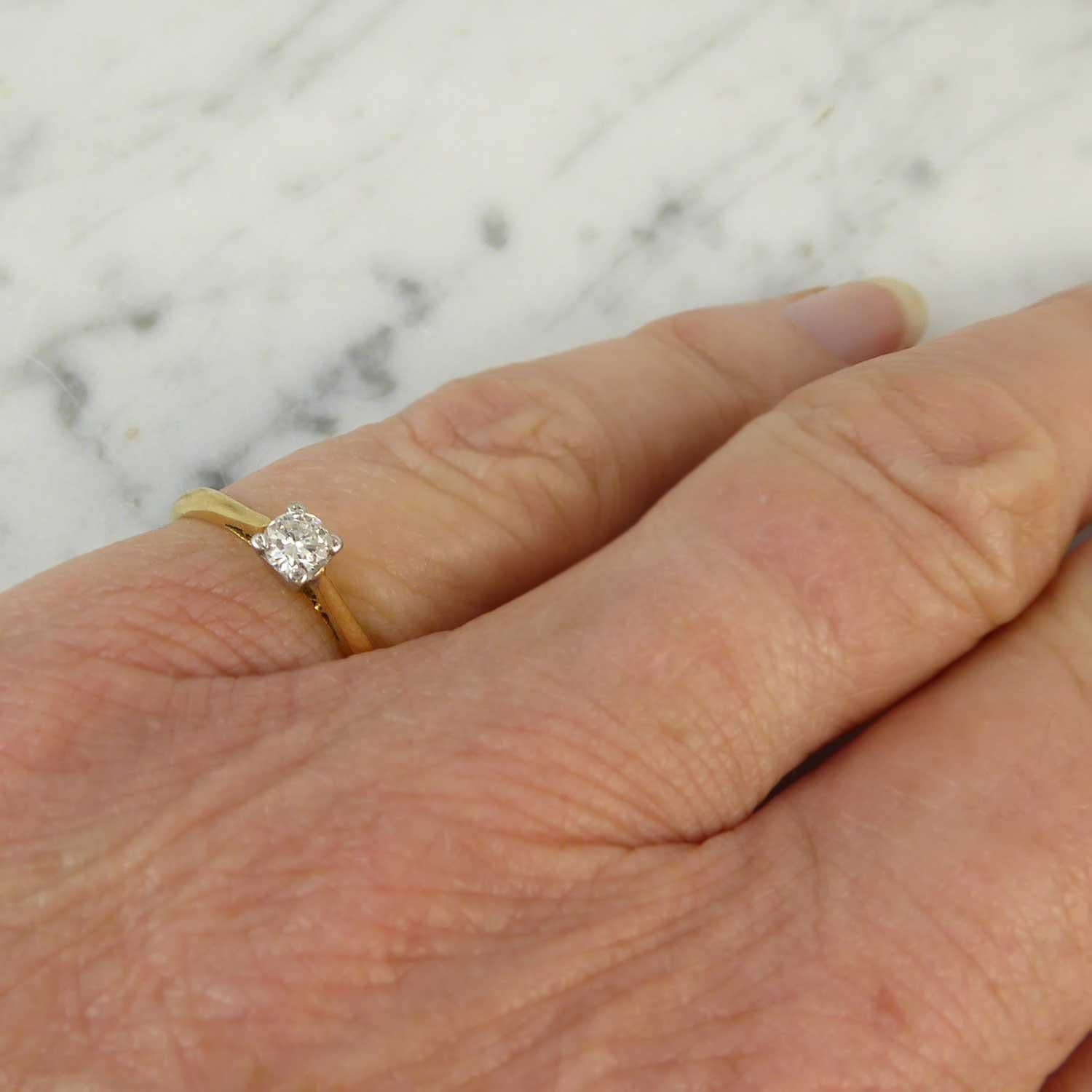 Round Cut Vintage Diamond Solitaire Engagement Ring