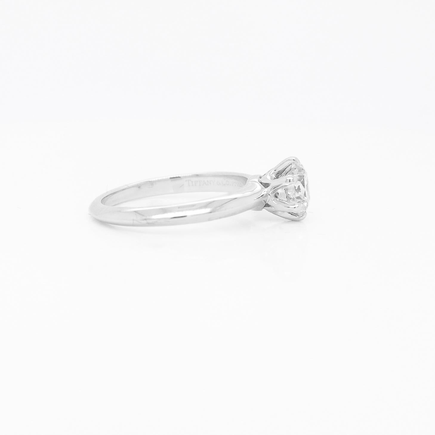 Vintage Diamond Solitaire Engagement Ring with a Tiffany & Co. Platinum Setting For Sale 3