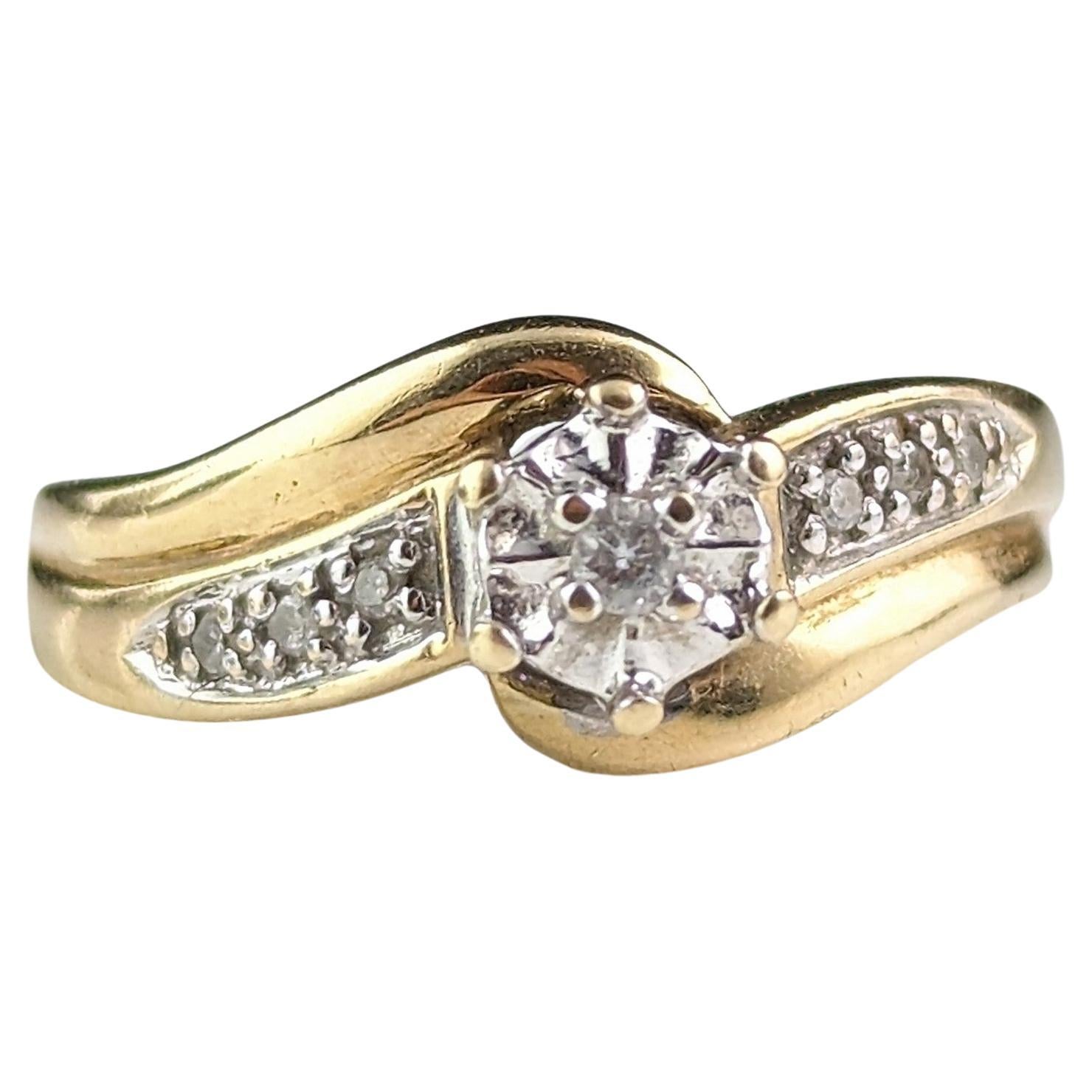 Vintage Diamond solitaire ring, 9k yellow gold, crossover  For Sale