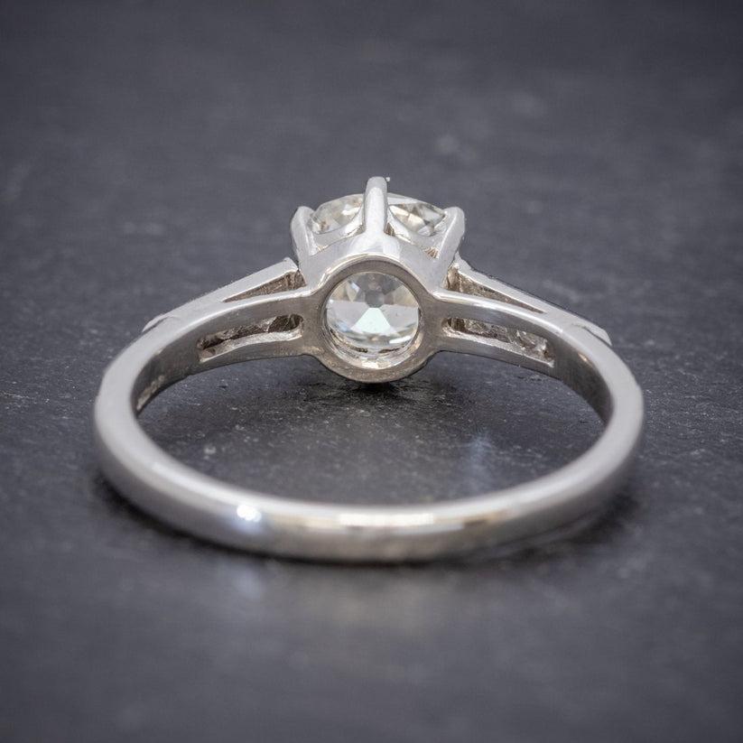 Vintage Diamond Solitaire Ring in 1.25ct Diamond In Good Condition For Sale In Kendal, GB