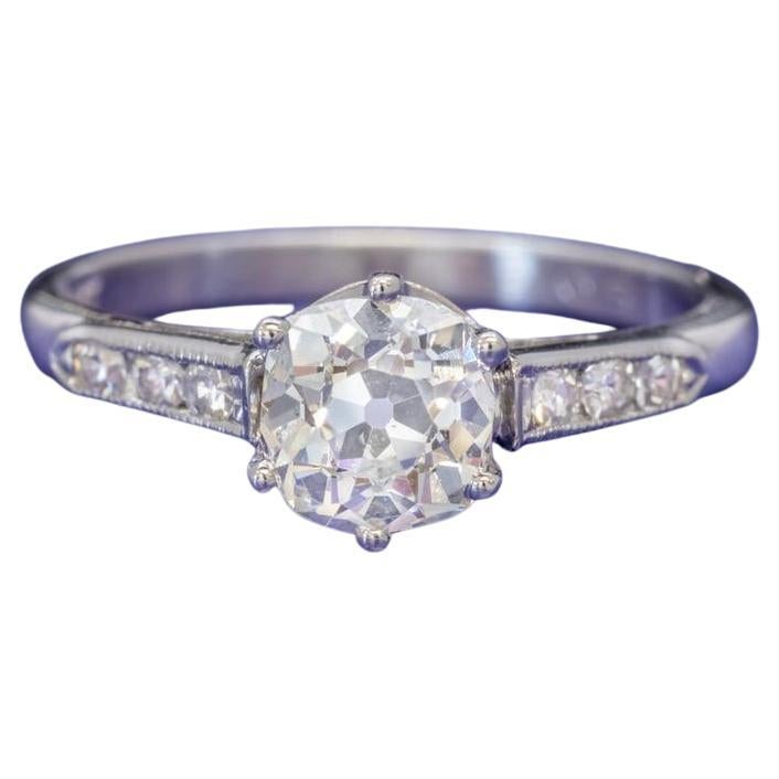 Vintage Diamond Solitaire Ring in 1.25ct Diamond For Sale