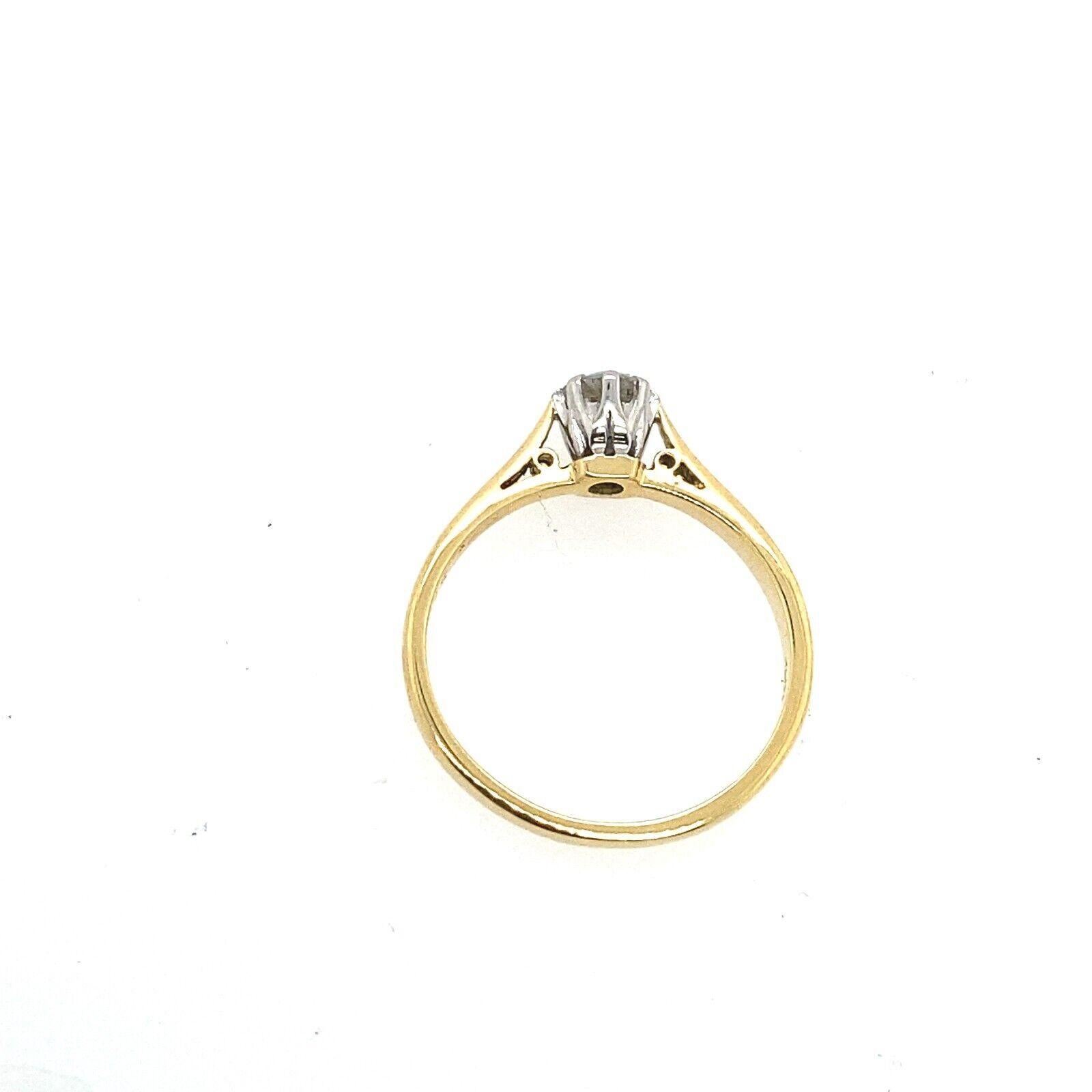 Round Cut Vintage Diamond Solitaire Ring Set with 0.25ct in 18ct Yellow & Platinum Gold For Sale
