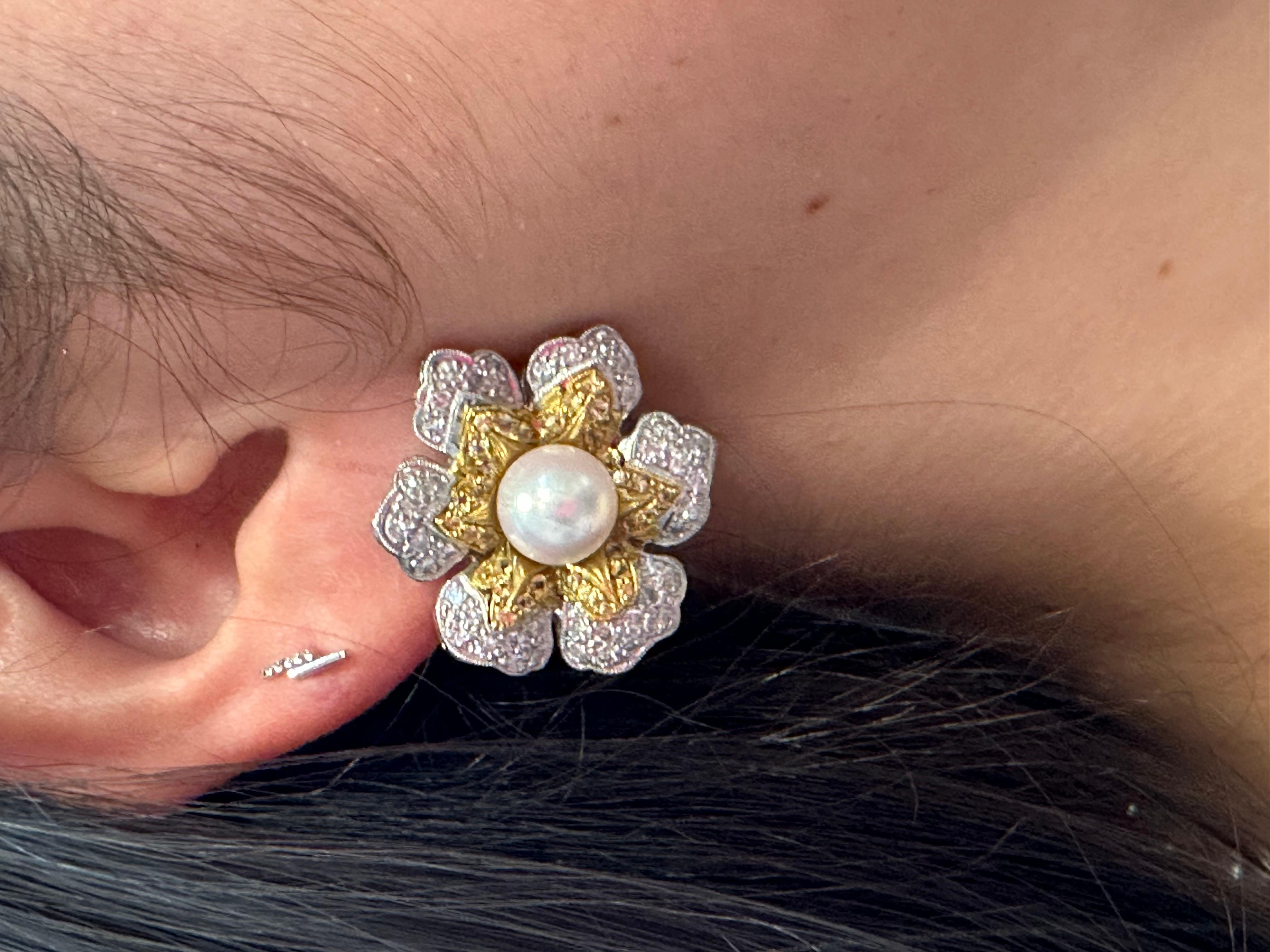 Boucles d'oreilles vintage diamant perle des mers du sud platine grande fleur à clip, bicolore en vente 7