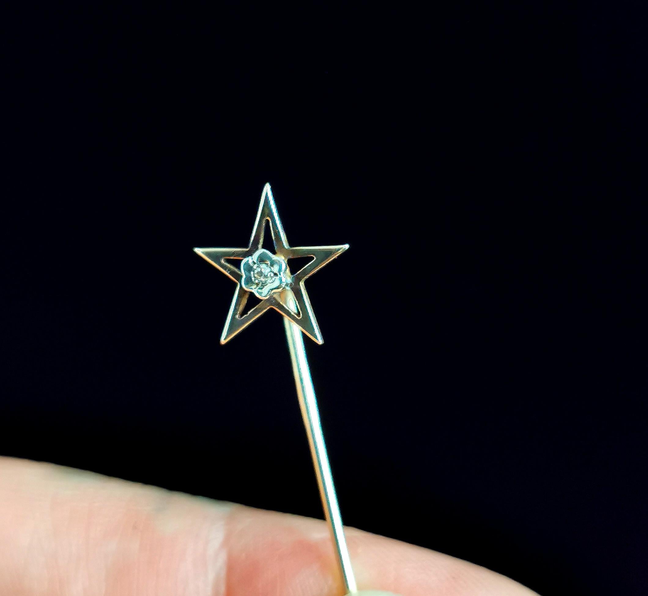 Vintage Diamond Star Stick Pin, 9 Karat Yellow Gold 2