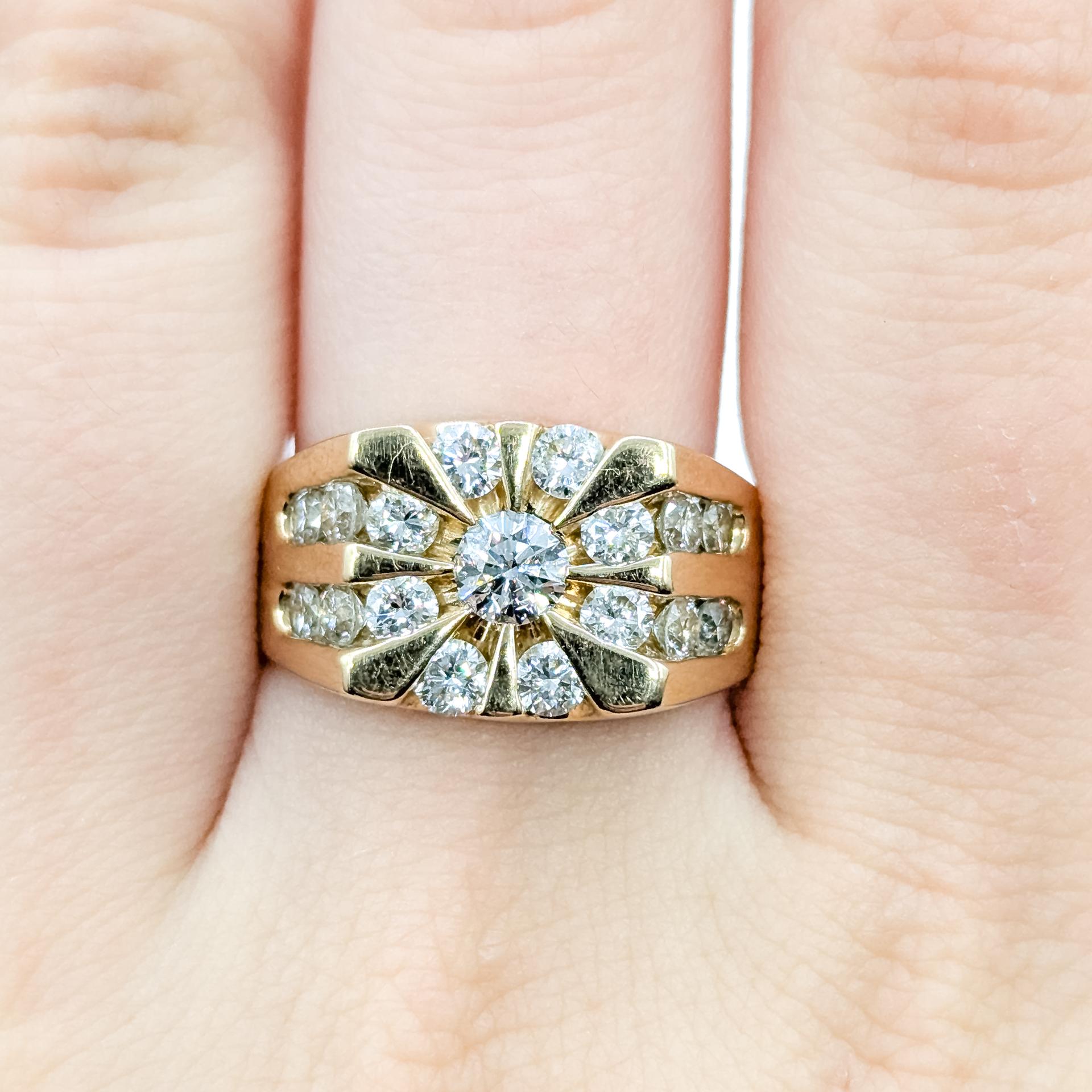 Vintage Diamond Starburst Ring in 14k Gelbgold Herren im Angebot