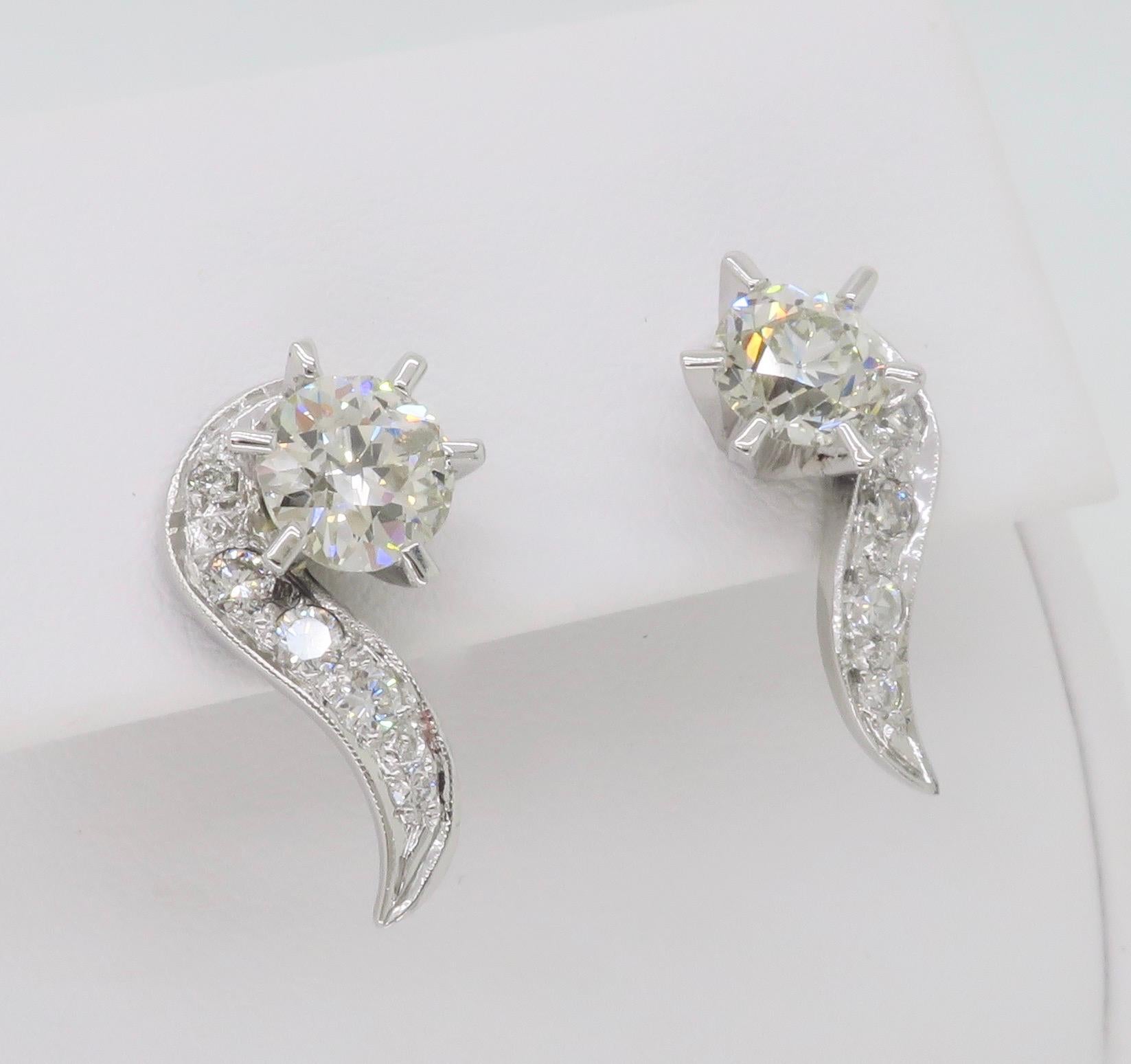 Women's or Men's Vintage Diamond Stud Earrings with 2.62CTW of Diamonds For Sale