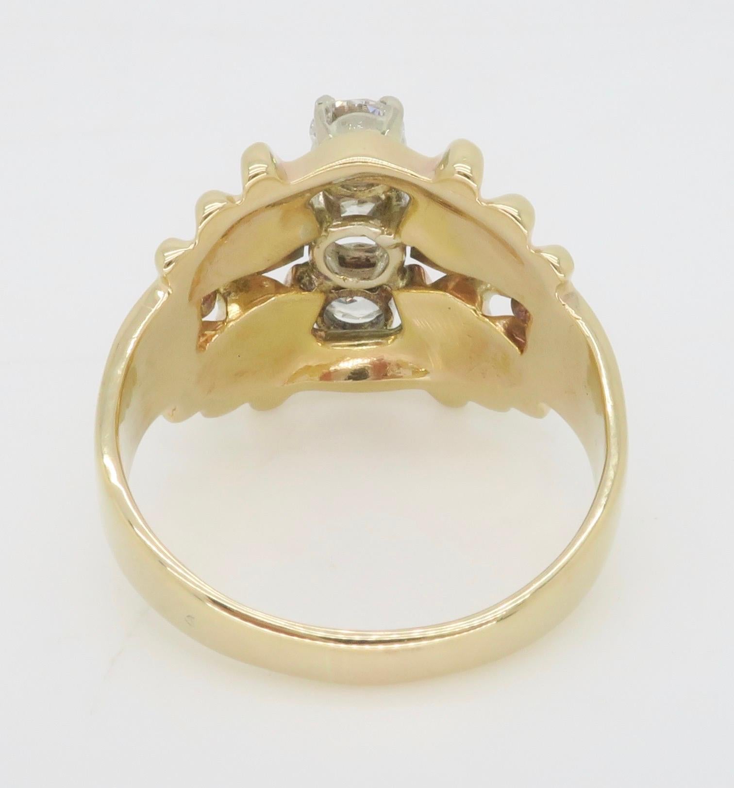 Vintage Diamond Three Stone Cocktail Ring Made in 14k Yellow Gold  For Sale 6
