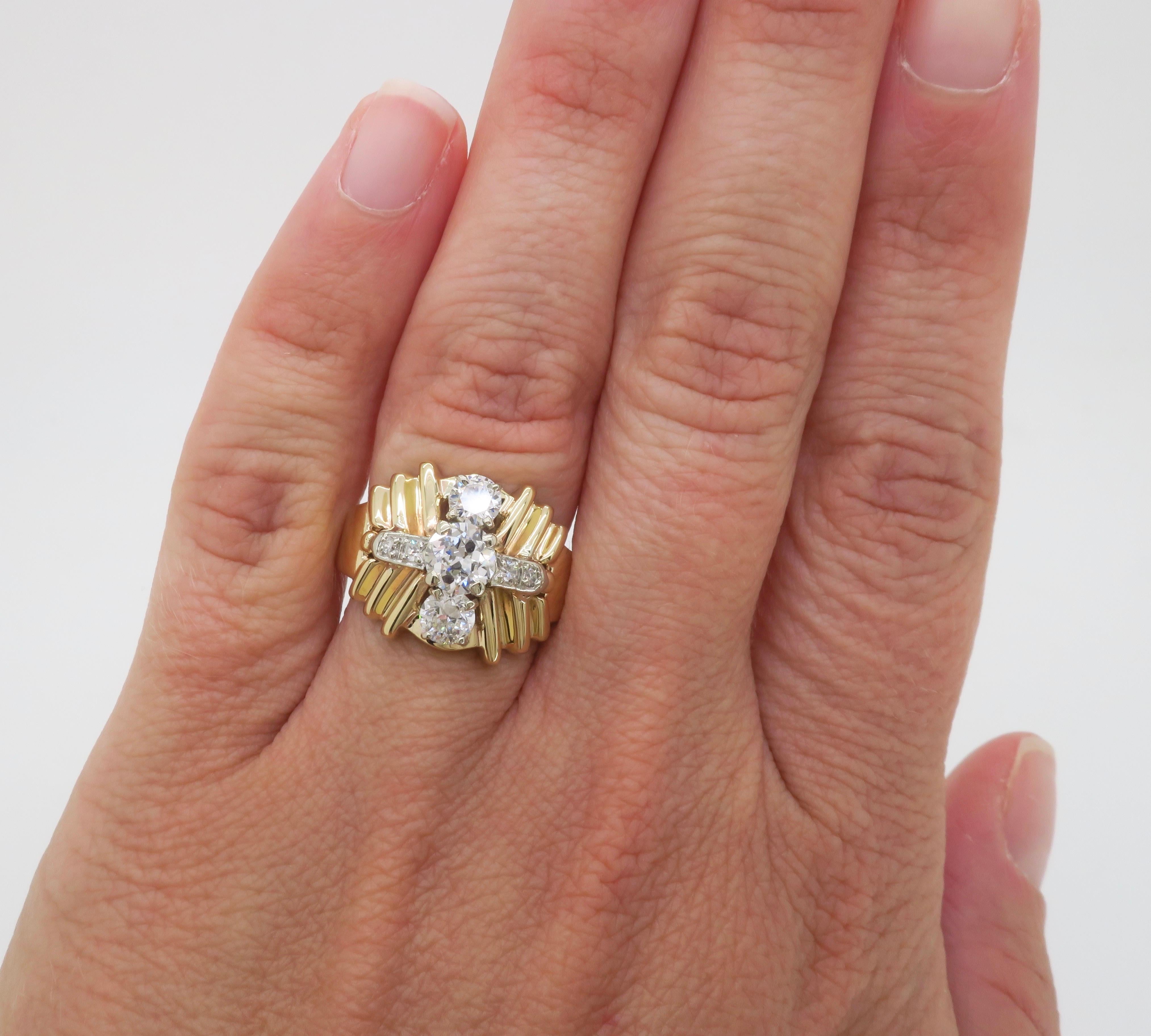 Vintage Diamond Three Stone Cocktail Ring Made in 14k Yellow Gold  For Sale 9