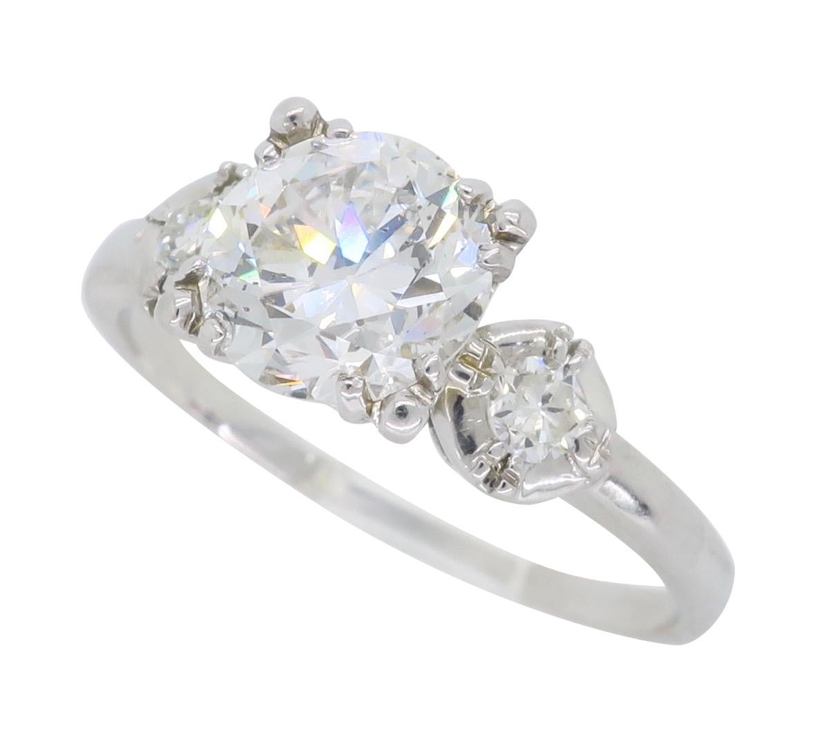 Round Cut Vintage Diamond Three-Stone Diamond Ring