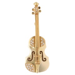 Vintage Diamond Violin Brooch in Yellow Gold