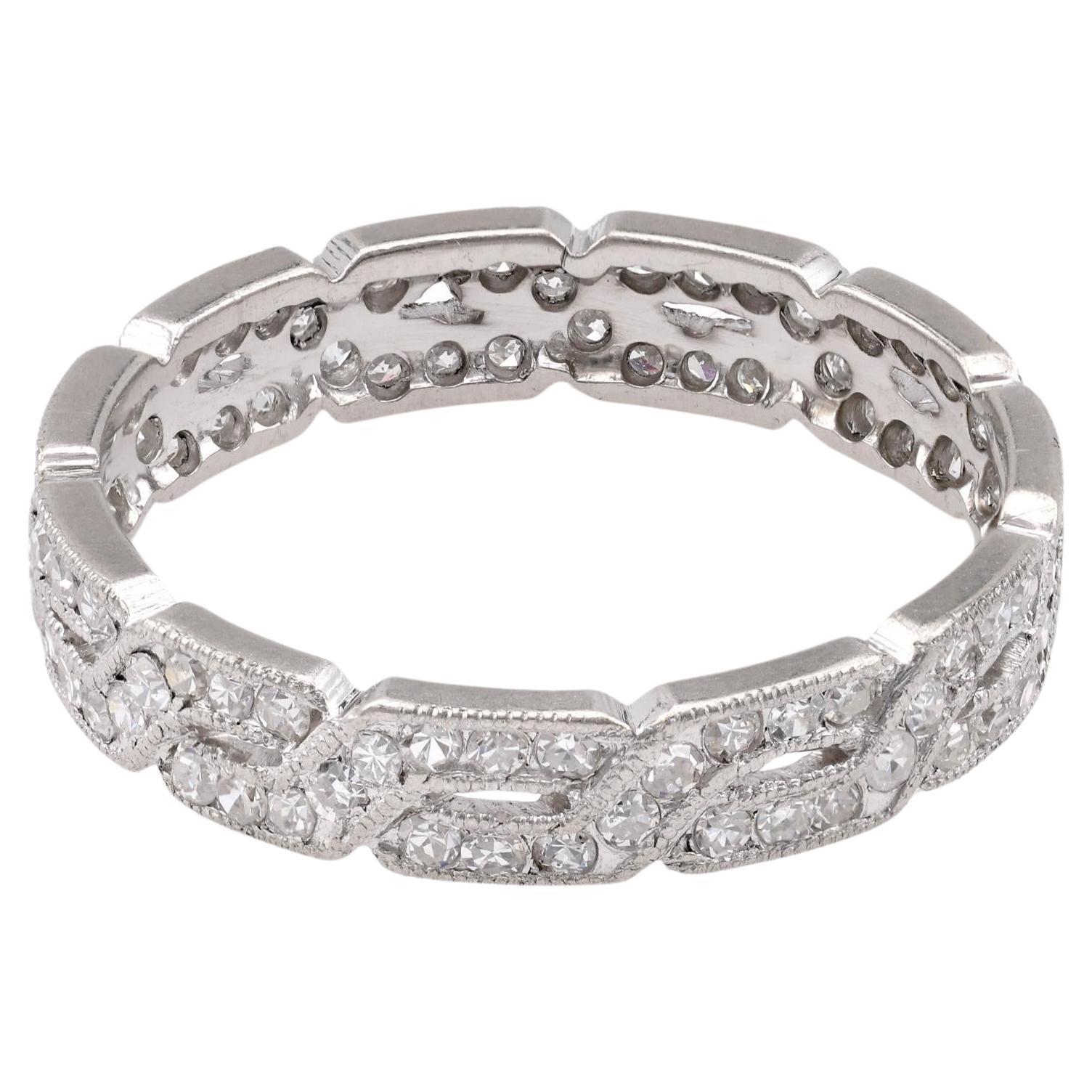 Eternity-Ring aus Weißgold mit Diamanten