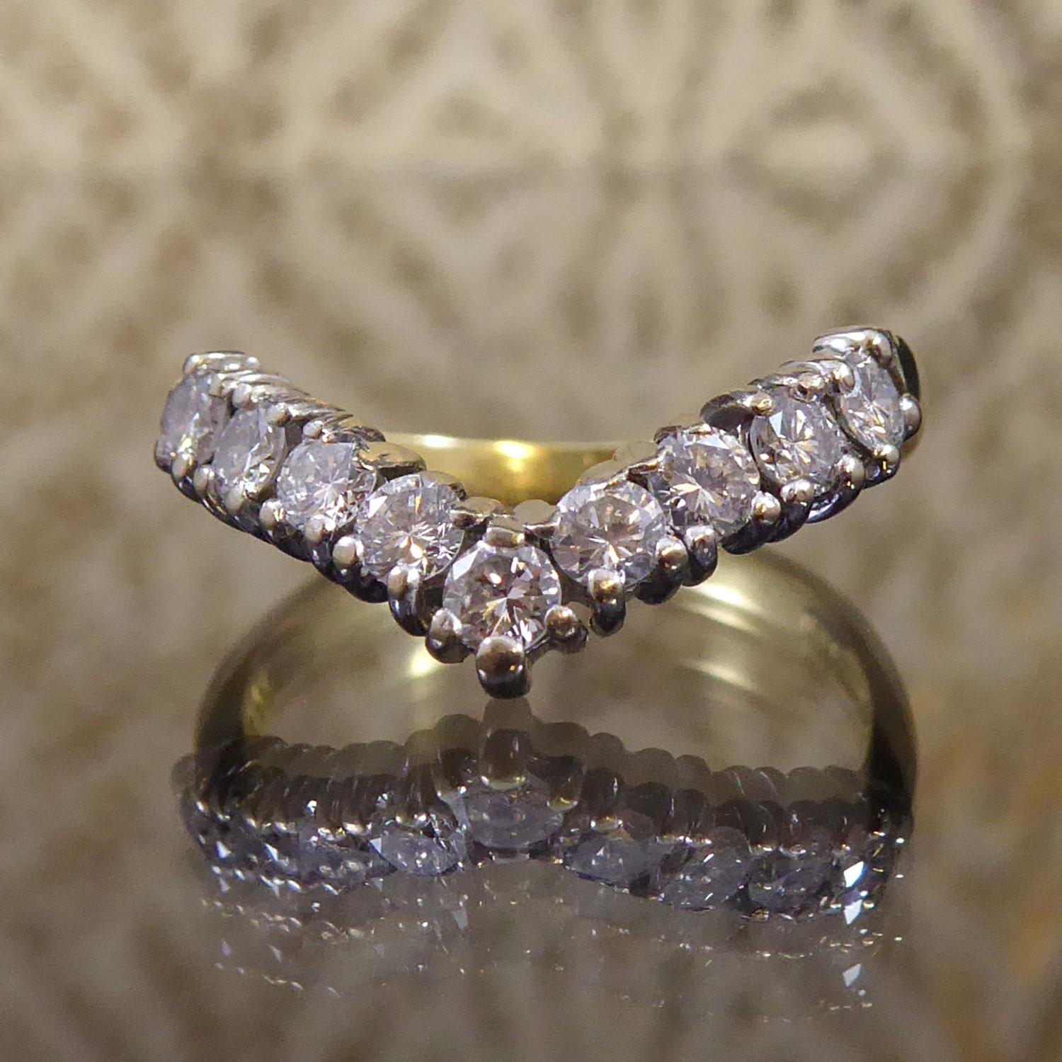 Vintage Diamond Wishbone Ring in 18ct Gold, Hallmarked London 1988 In Good Condition In Yorkshire, West Yorkshire
