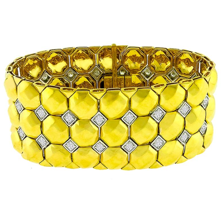 Round Cut Vintage Diamond Yellow and White Gold Geometric Bracelet For Sale