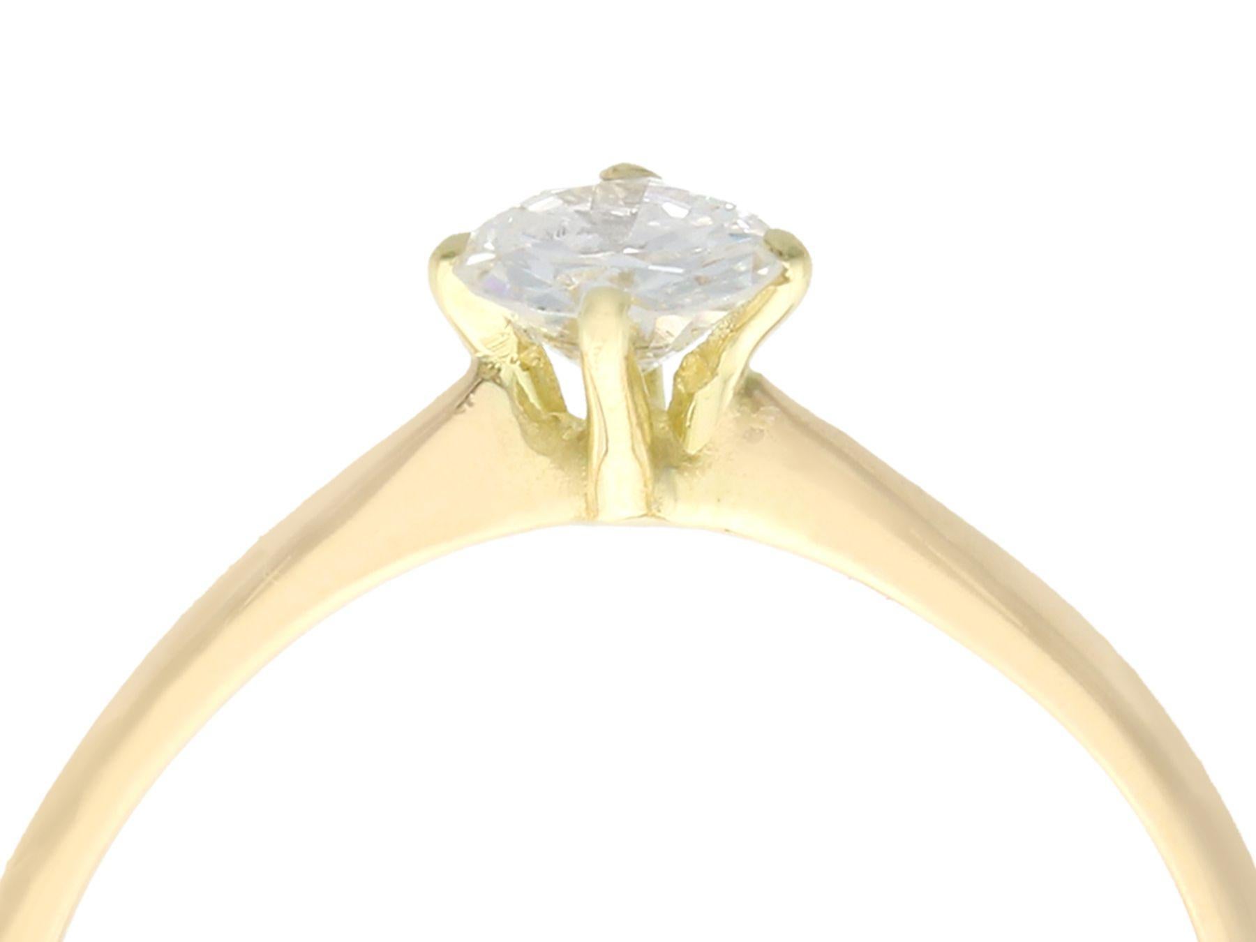 Eine feine und beeindruckende Vintage 0,40 Karat Diamant Solitär-Ring in 14k Gelbgold; Teil unserer Vintage-Diamant-Schmuck und Schmuck-Kollektion.

Dieser schöne und beeindruckende Solitär-Diamantring im Vintage-Stil ist aus 14 Karat Gelbgold