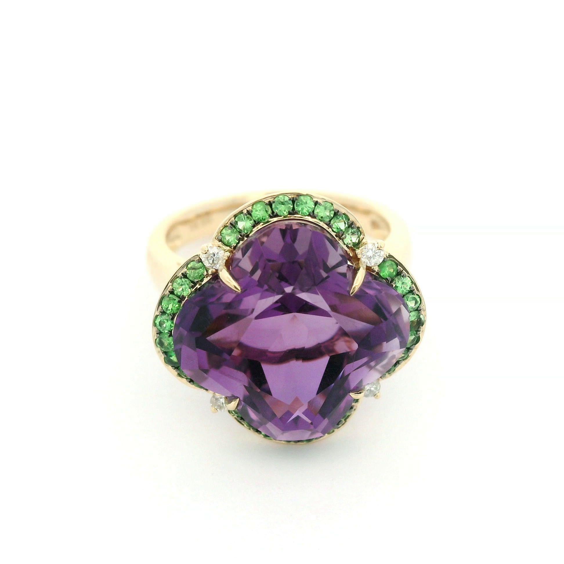 Anillo vintage de diamante amatista de 10,6 quilates＆Garnet de oro macizo de 14 quilates en Nuevo estado para la venta en Hong Kong, HK