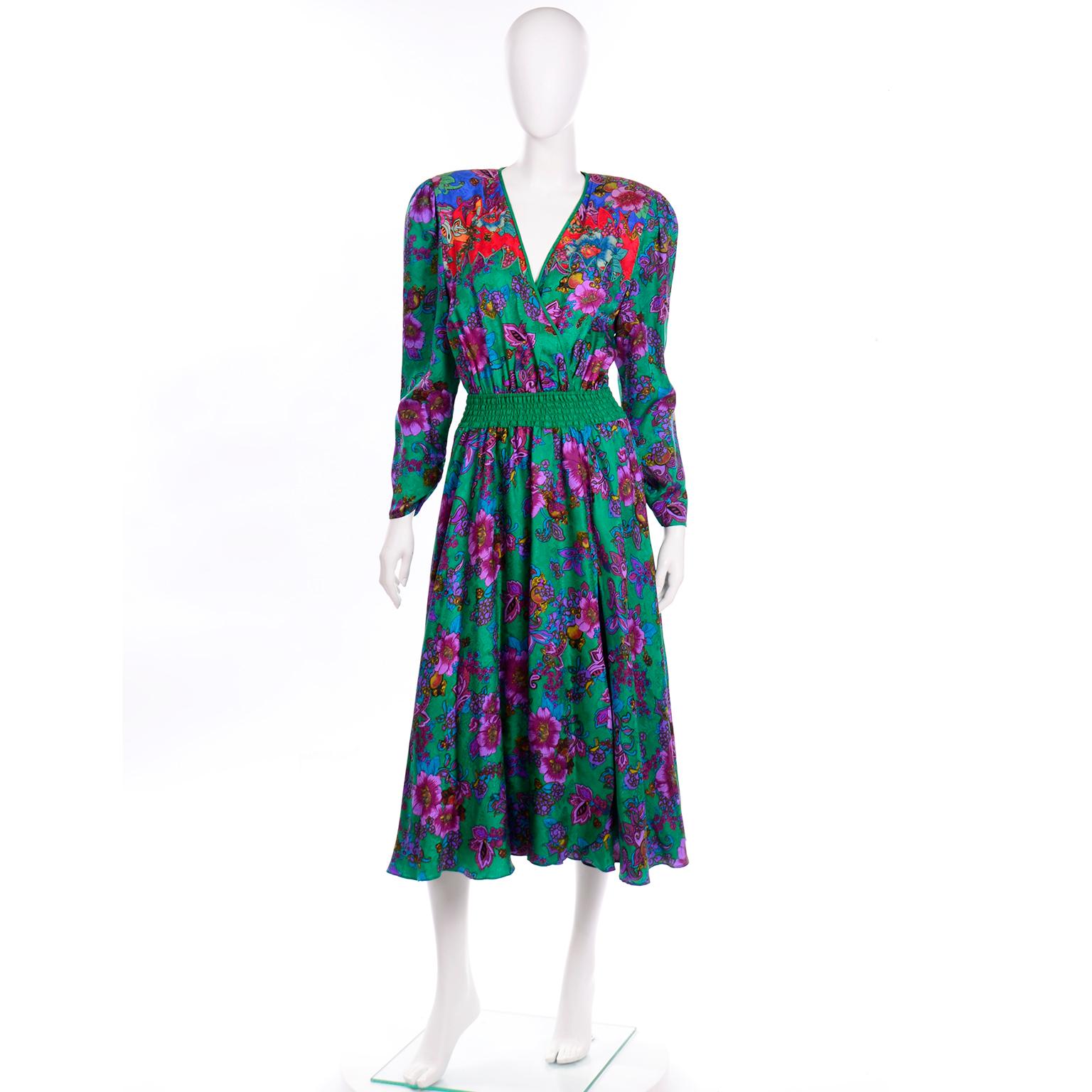 This vintage 1980's Diane Freis long sleeve dress is an easy piece to incorporate into a modern wardrobe! We love vintage Diane Freis dresses because she designed them to fit a range of sizes and she used the most beautiful floral printed fabrics!