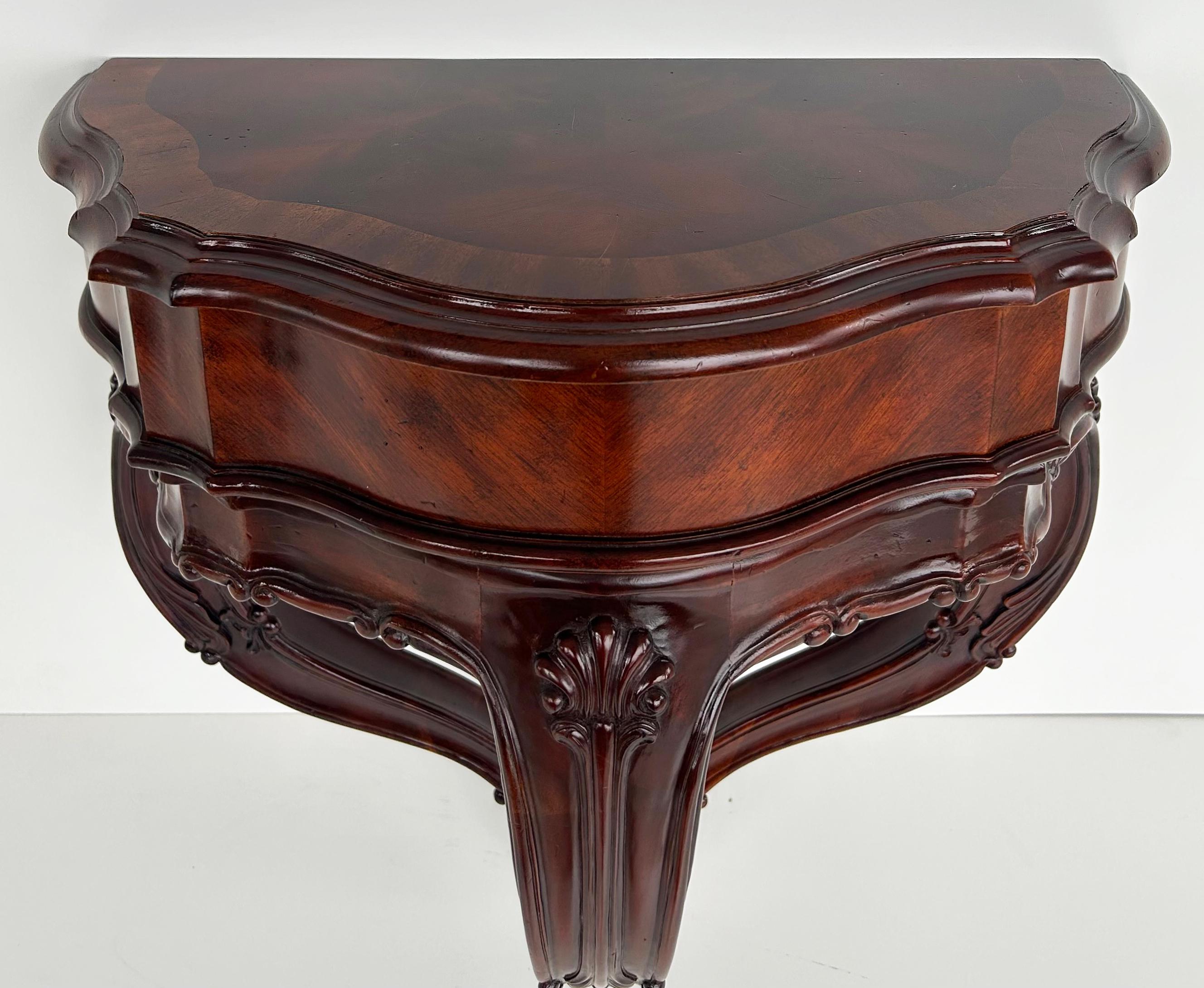 20th Century Vintage Diminutive Wall-mounted Shell Carved Console Table in Mahogany For Sale