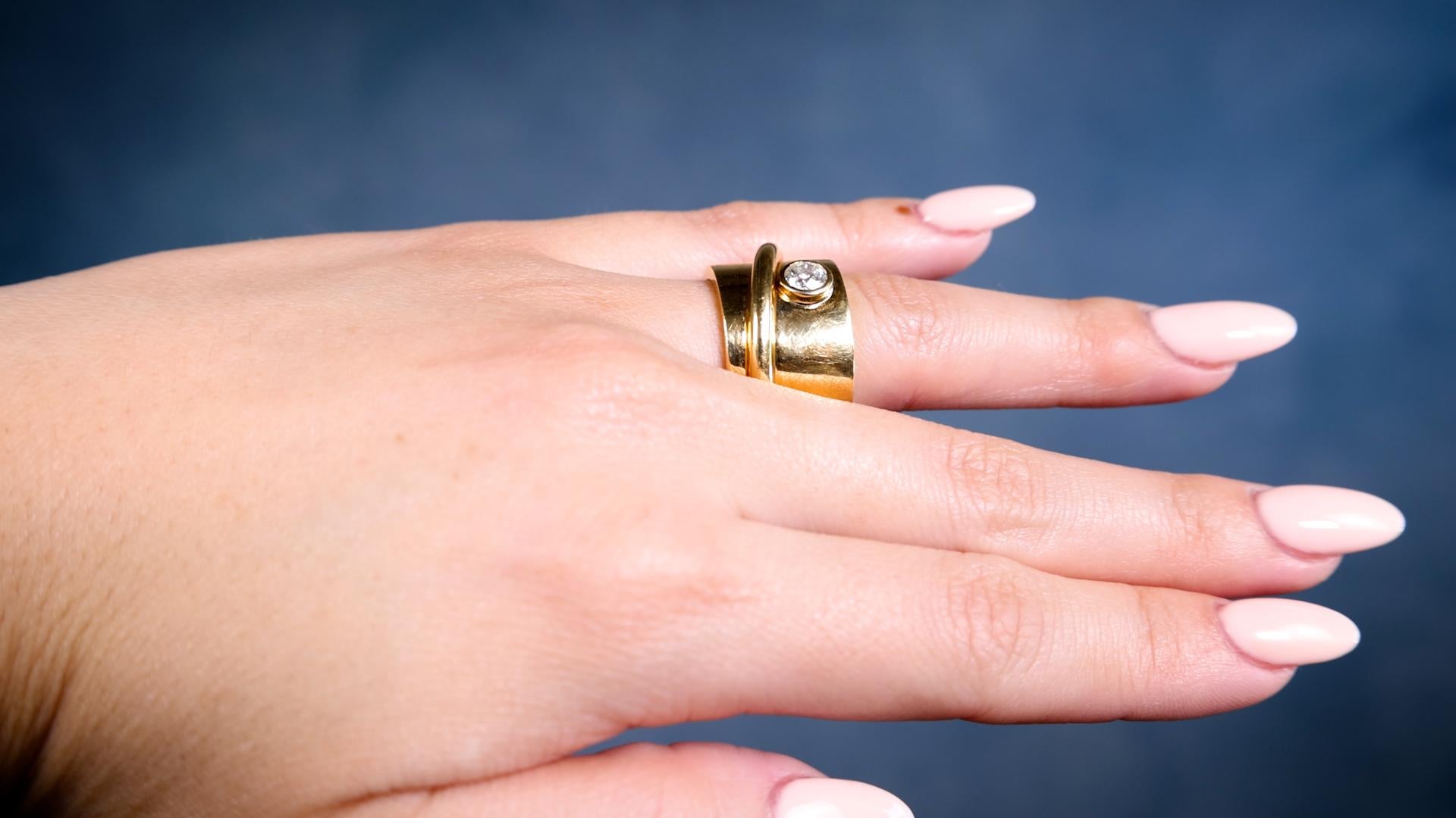 Vintage Dinh Van Französischer Diamant 18k Gelbgold Spinner-Ring im Zustand „Gut“ in Beverly Hills, CA
