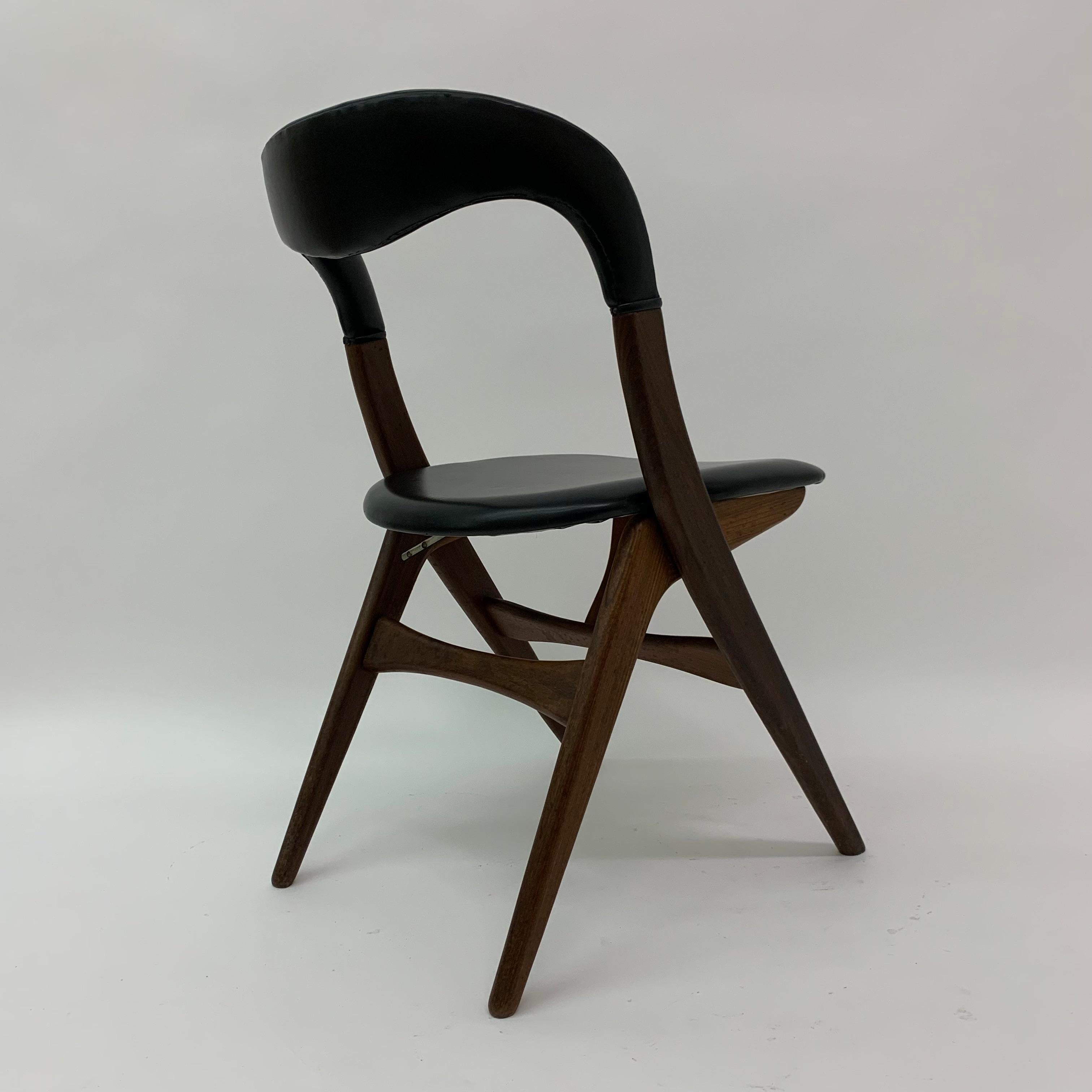 Vintage dining chair by Louis van Teeffelen , 1960’s For Sale 10