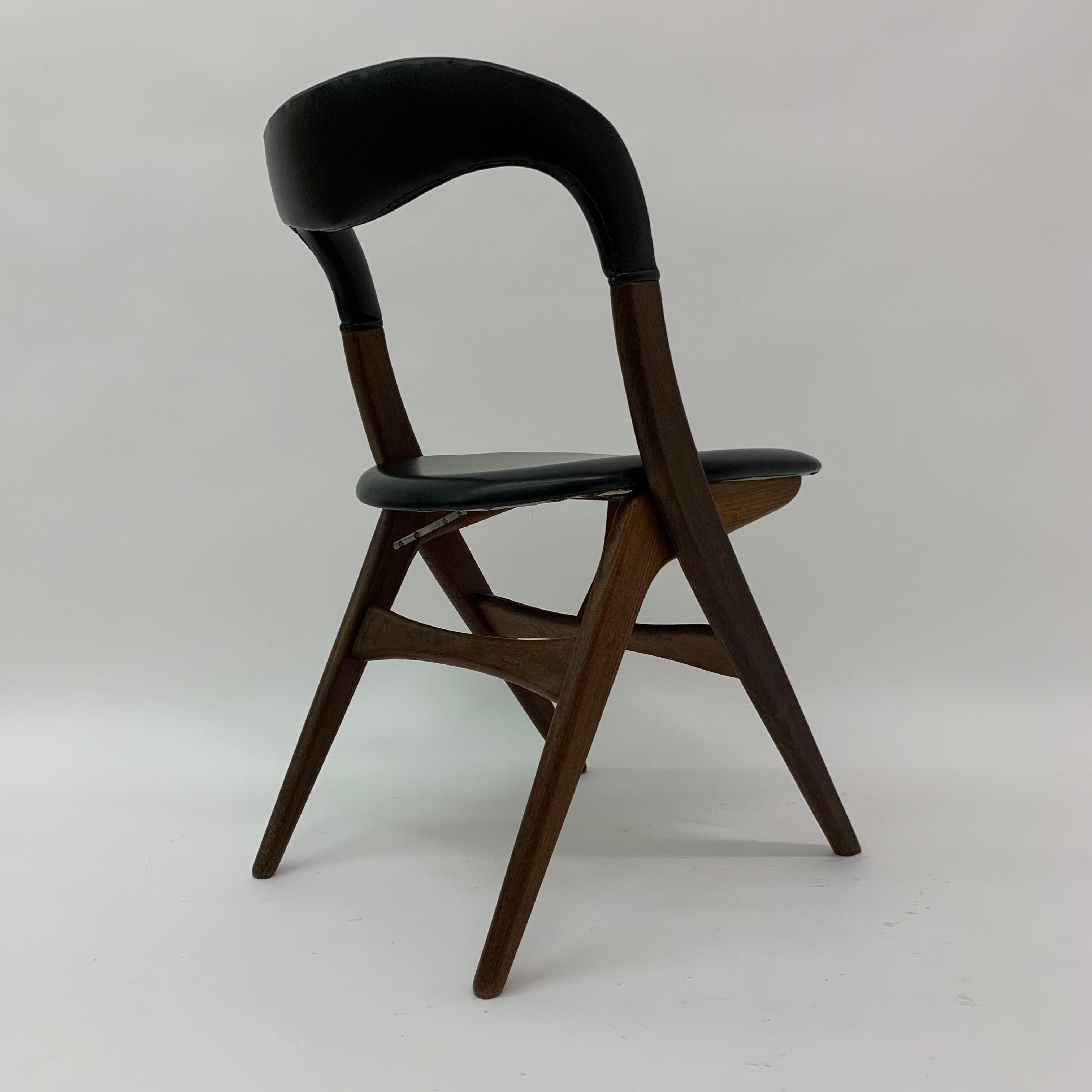 Vintage dining chair by Louis van Teeffelen , 1960’s For Sale 11